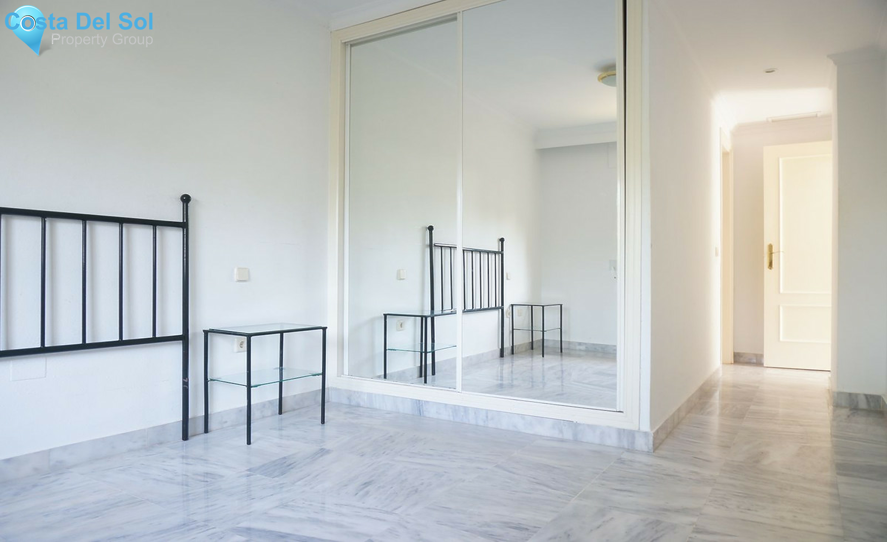Middle Floor Apartment in Nueva Andalucía-1456217