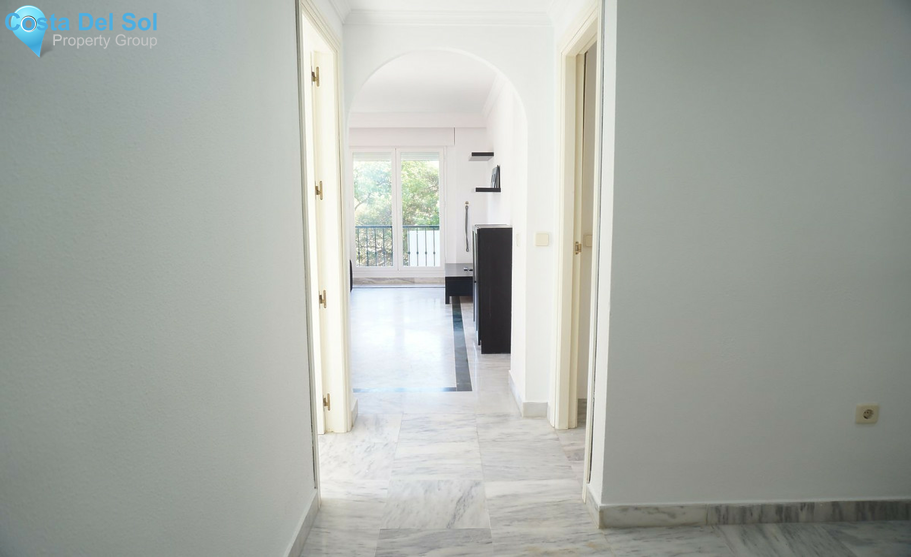 Middle Floor Apartment in Nueva Andalucía-1456207