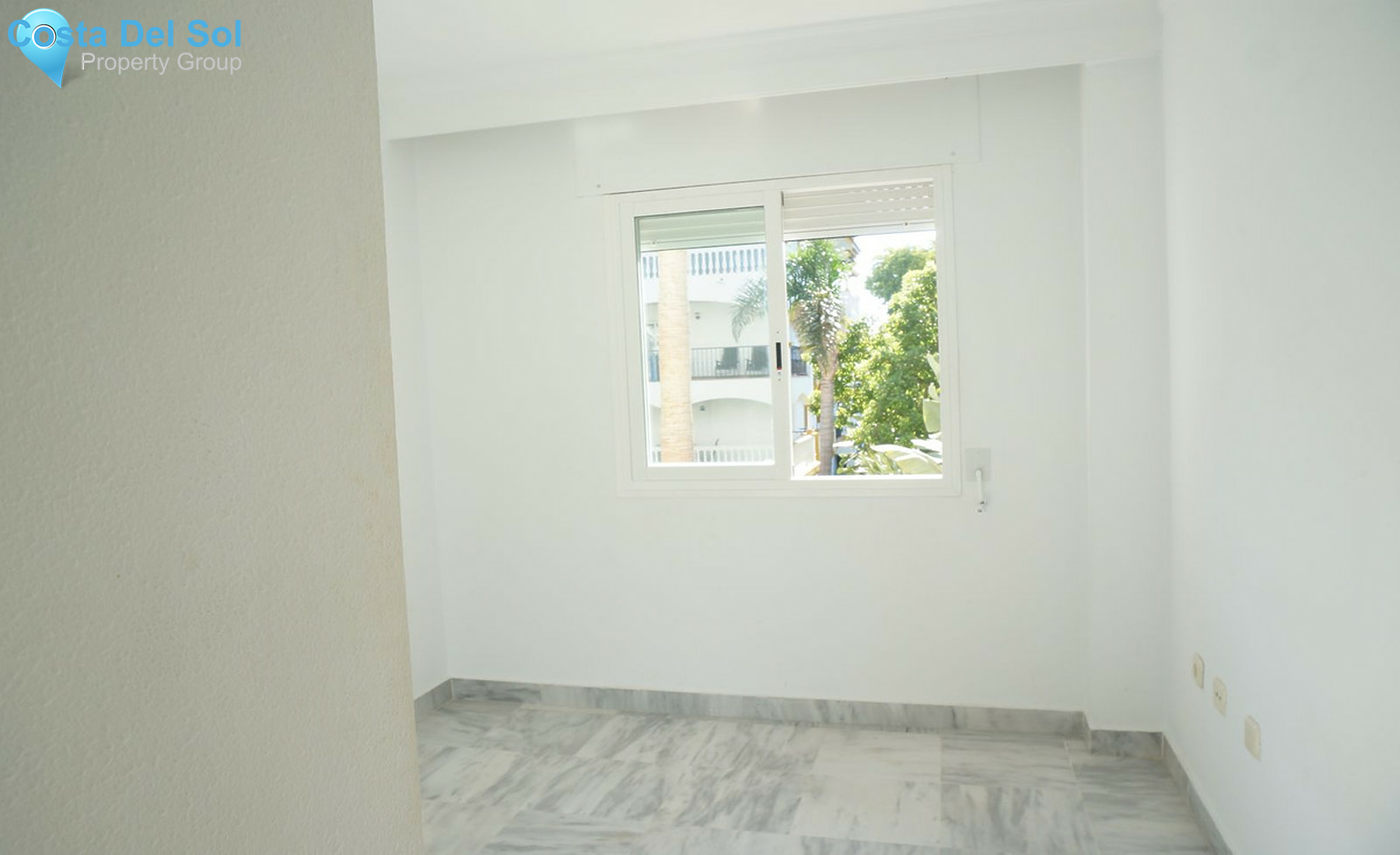Middle Floor Apartment in Nueva Andalucía-1456208