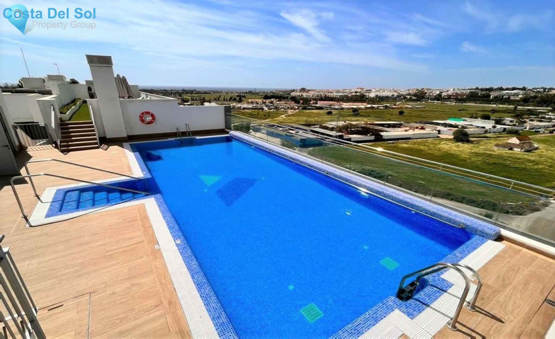 Middle Floor Apartment in Nueva Andalucía-1456381