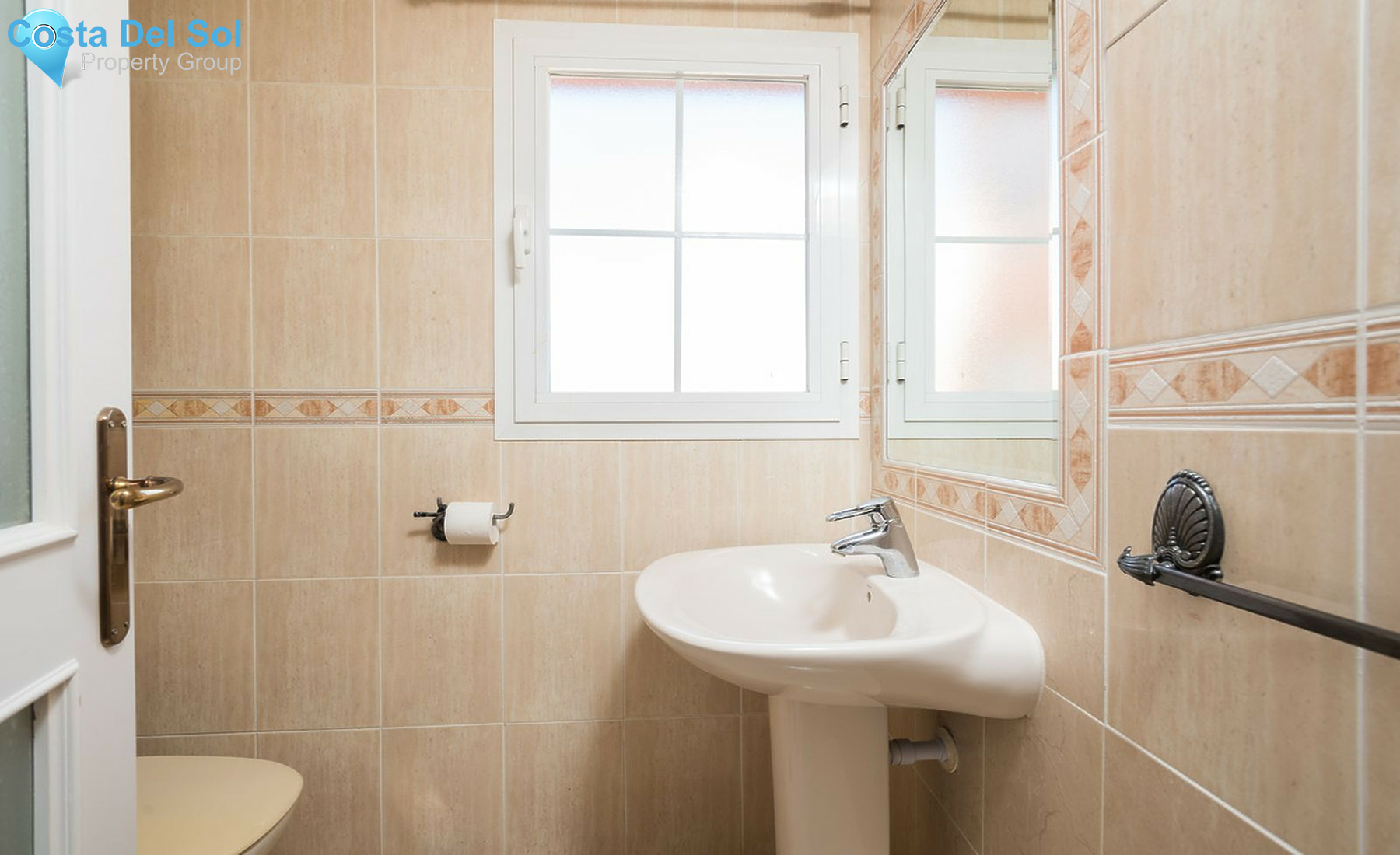 Middle Floor Apartment in Nueva Andalucía-1462381
