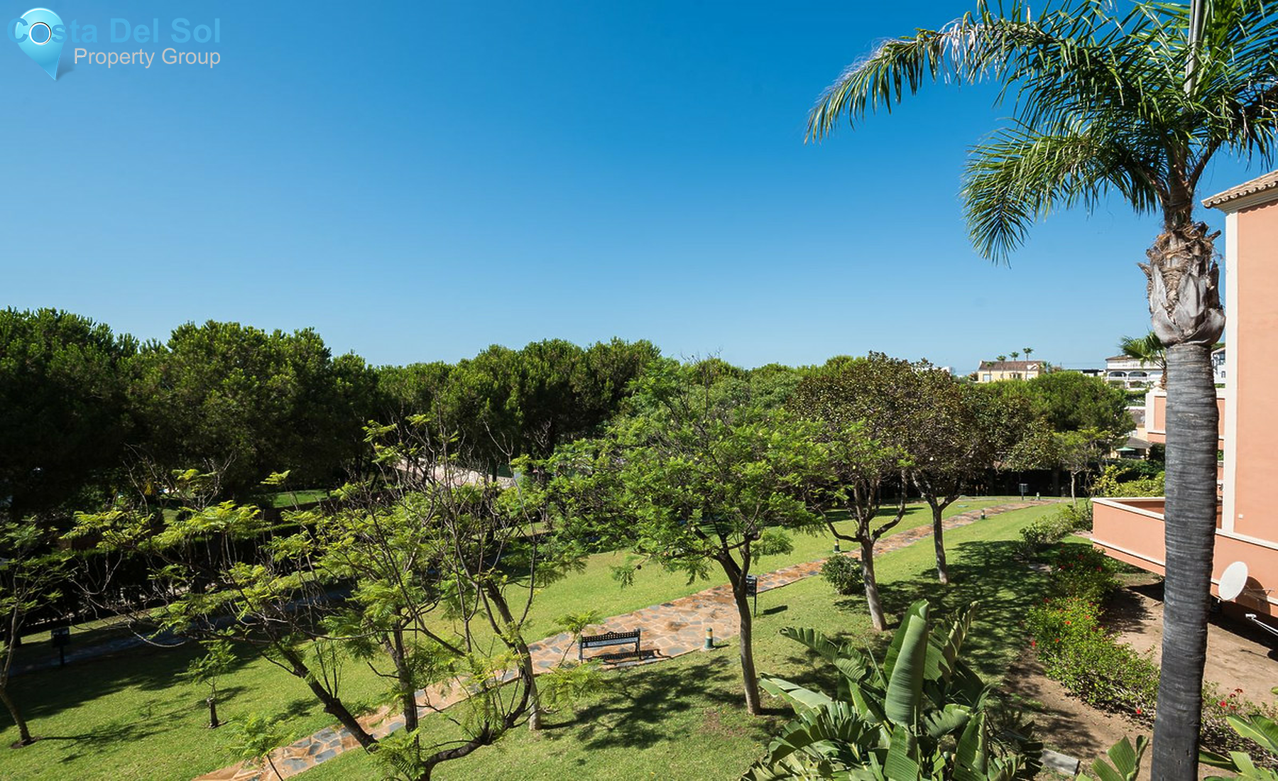 Middle Floor Apartment in Nueva Andalucía-1462384