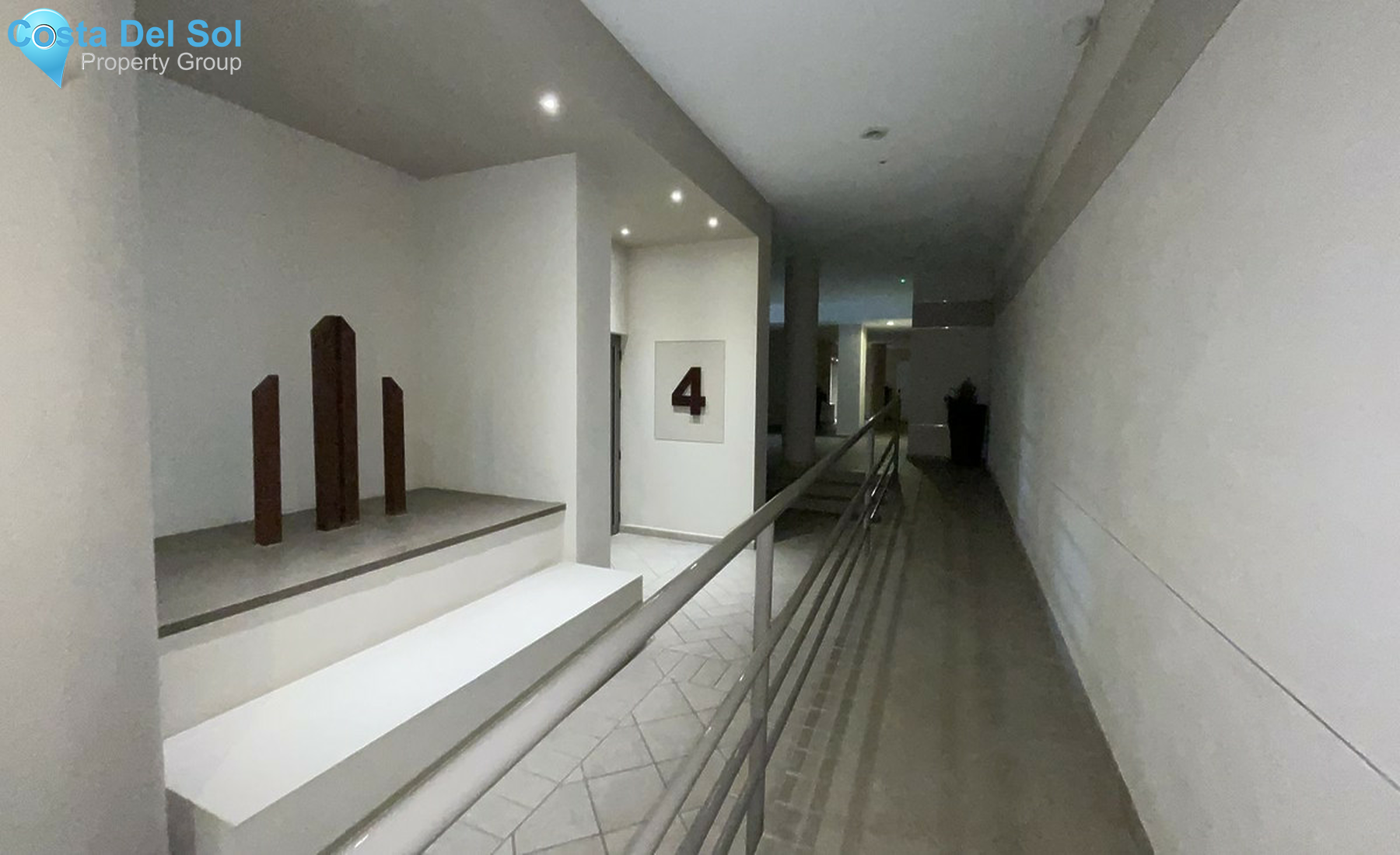 Middle Floor Apartment in Nueva Andalucía-1502300