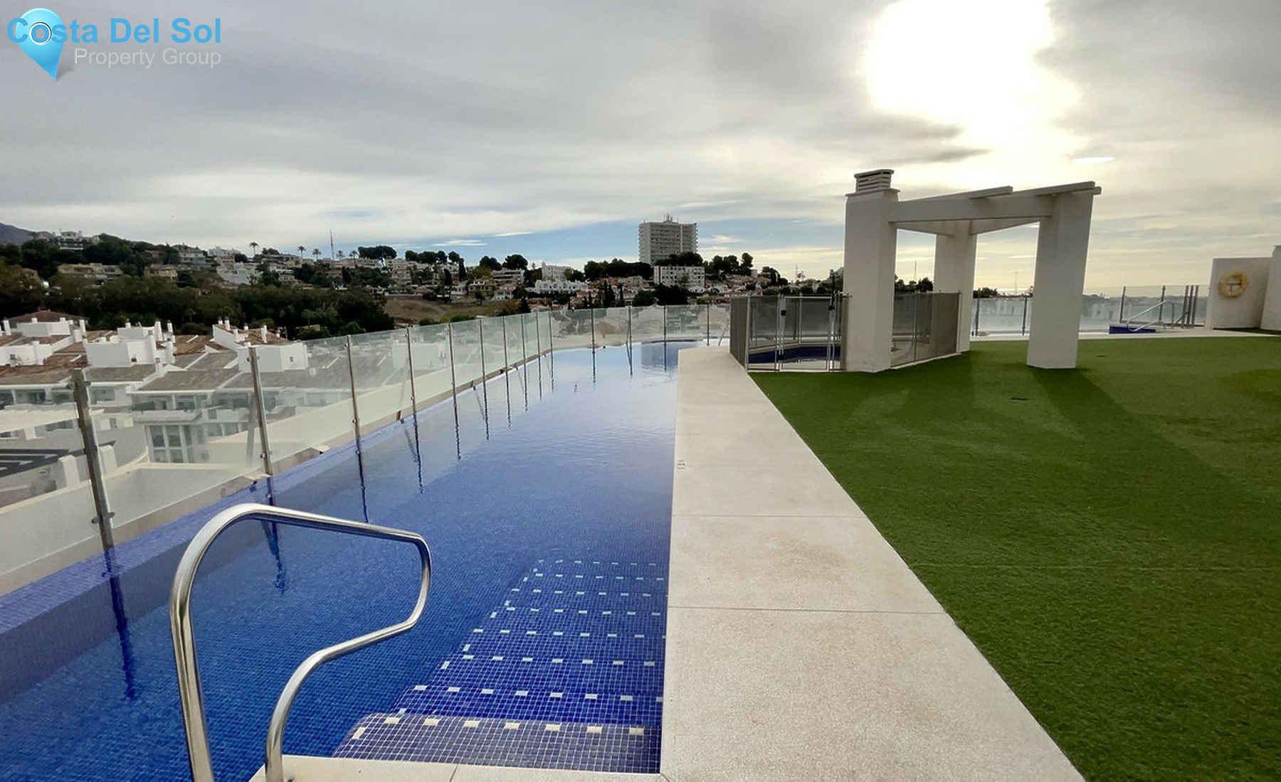 Middle Floor Apartment in Nueva Andalucía-1502284