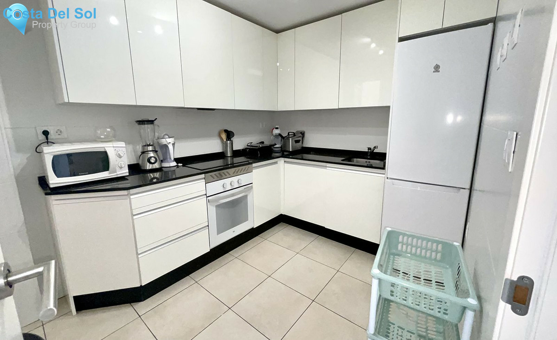 Middle Floor Apartment in Nueva Andalucía-1502285