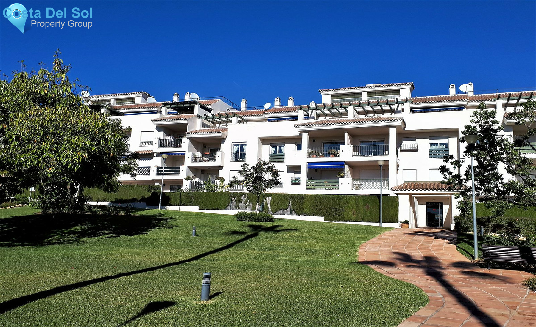 Middle Floor Apartment in Nueva Andalucía-1507053