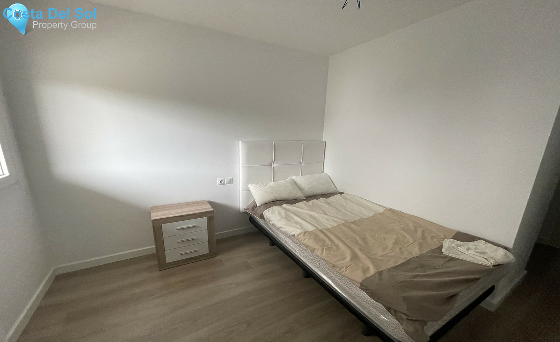 Middle Floor Apartment in Nueva Andalucía-1510783