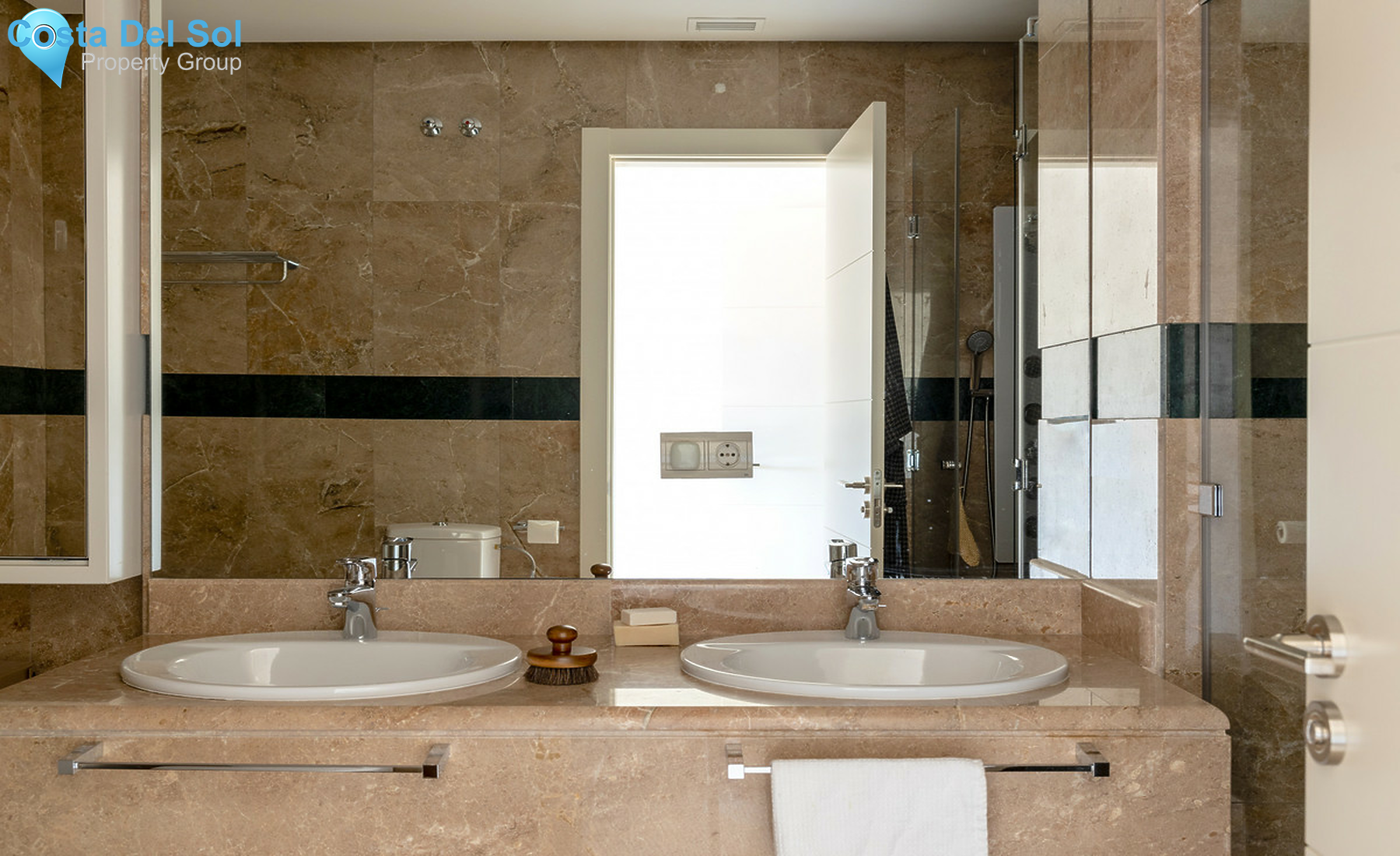 Middle Floor Apartment in Nueva Andalucía-1526234