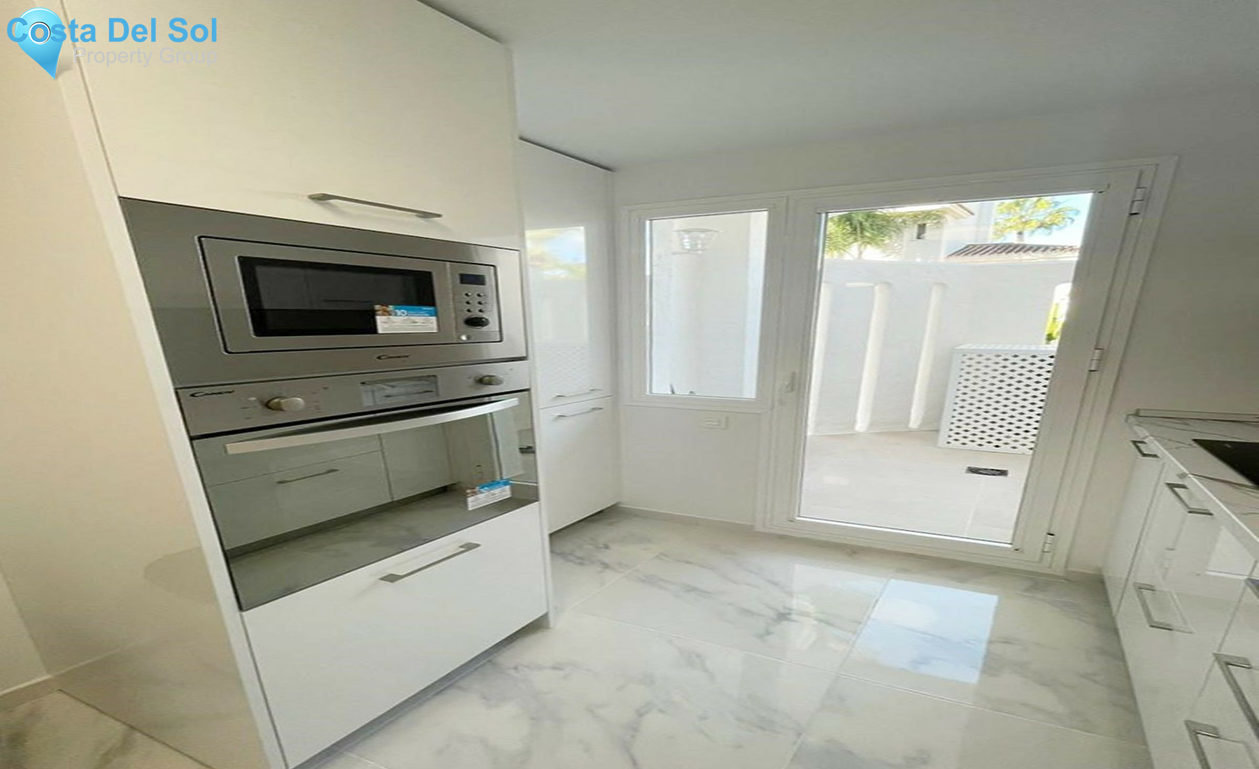 Middle Floor Apartment in Nueva Andalucía-1526923