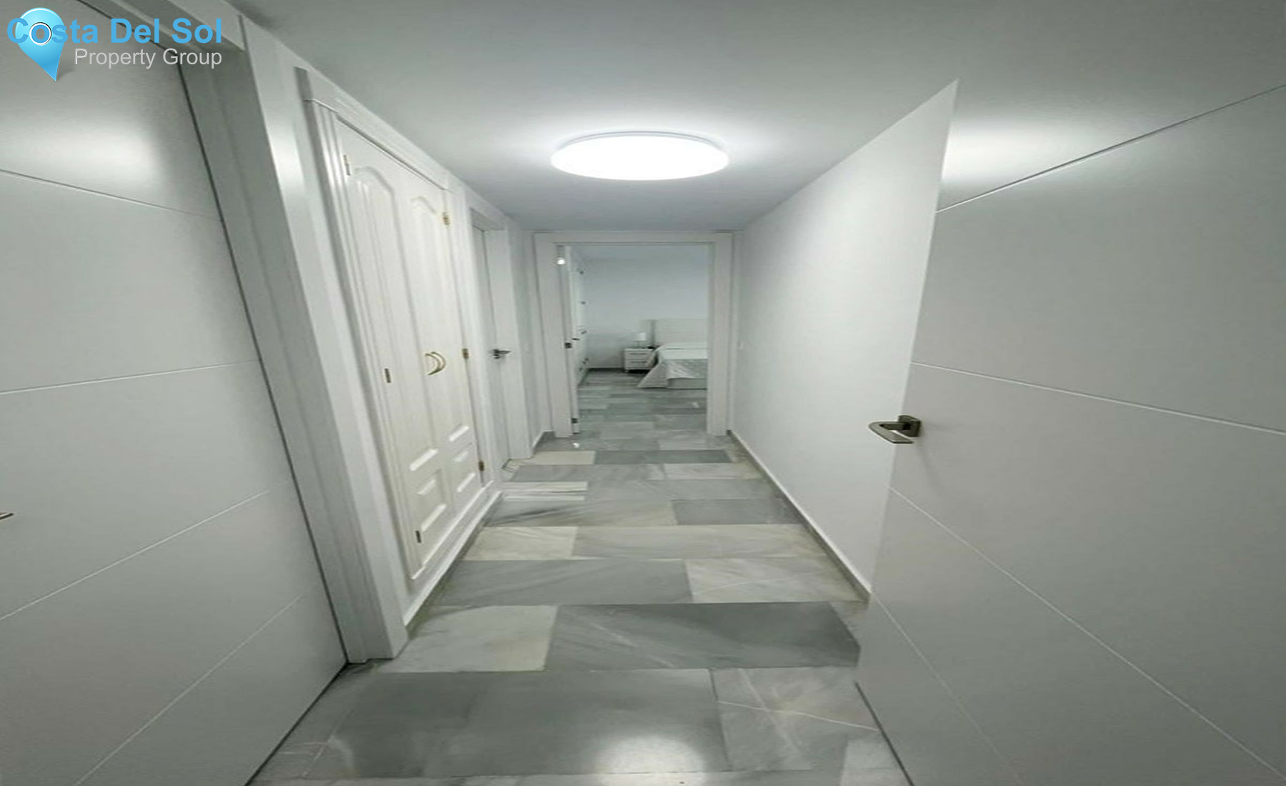 Middle Floor Apartment in Nueva Andalucía-1526926
