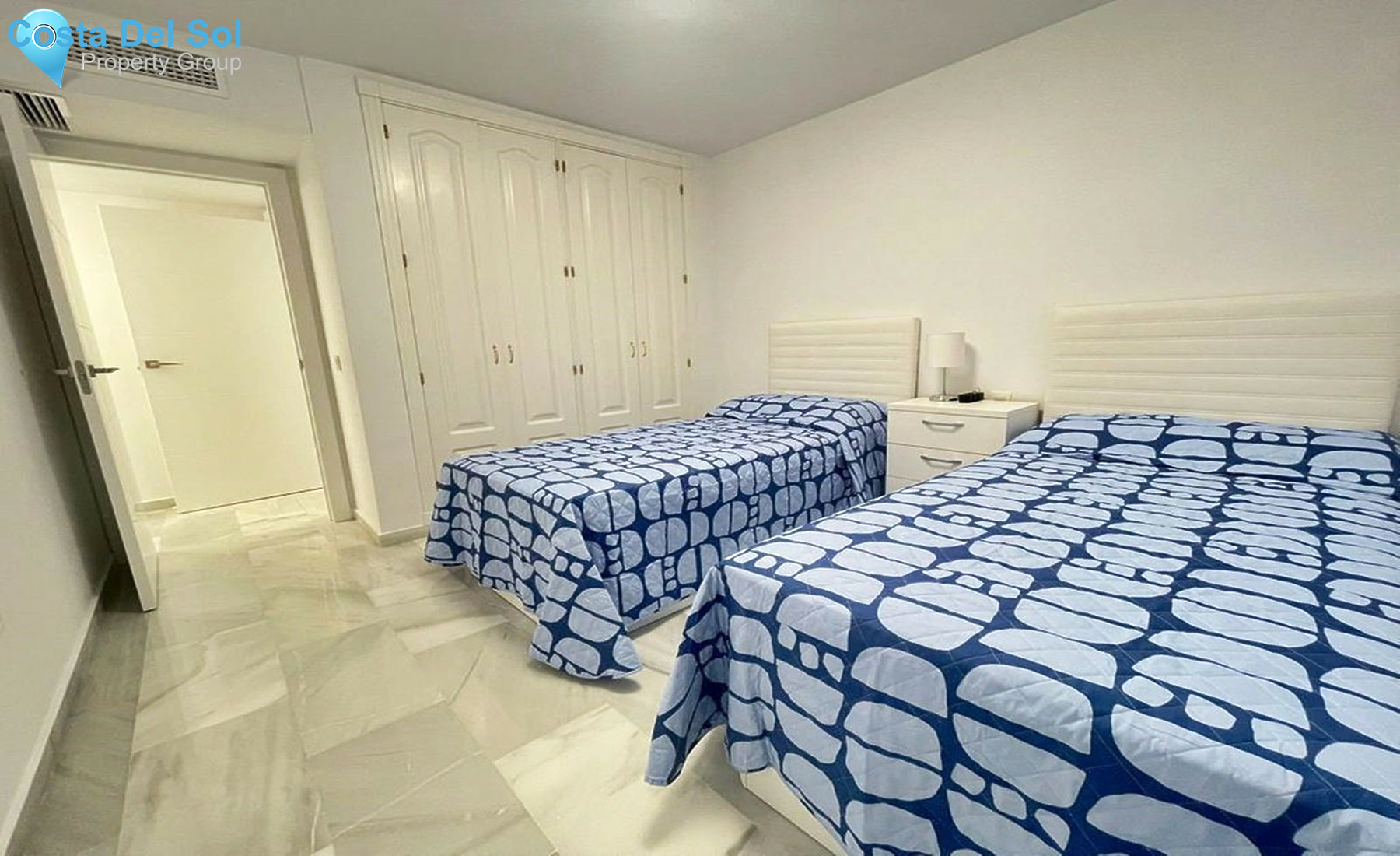 Middle Floor Apartment in Nueva Andalucía-1526921