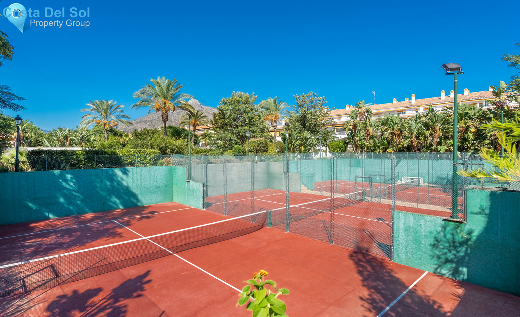 Middle Floor Apartment in Nueva Andalucía-1529341
