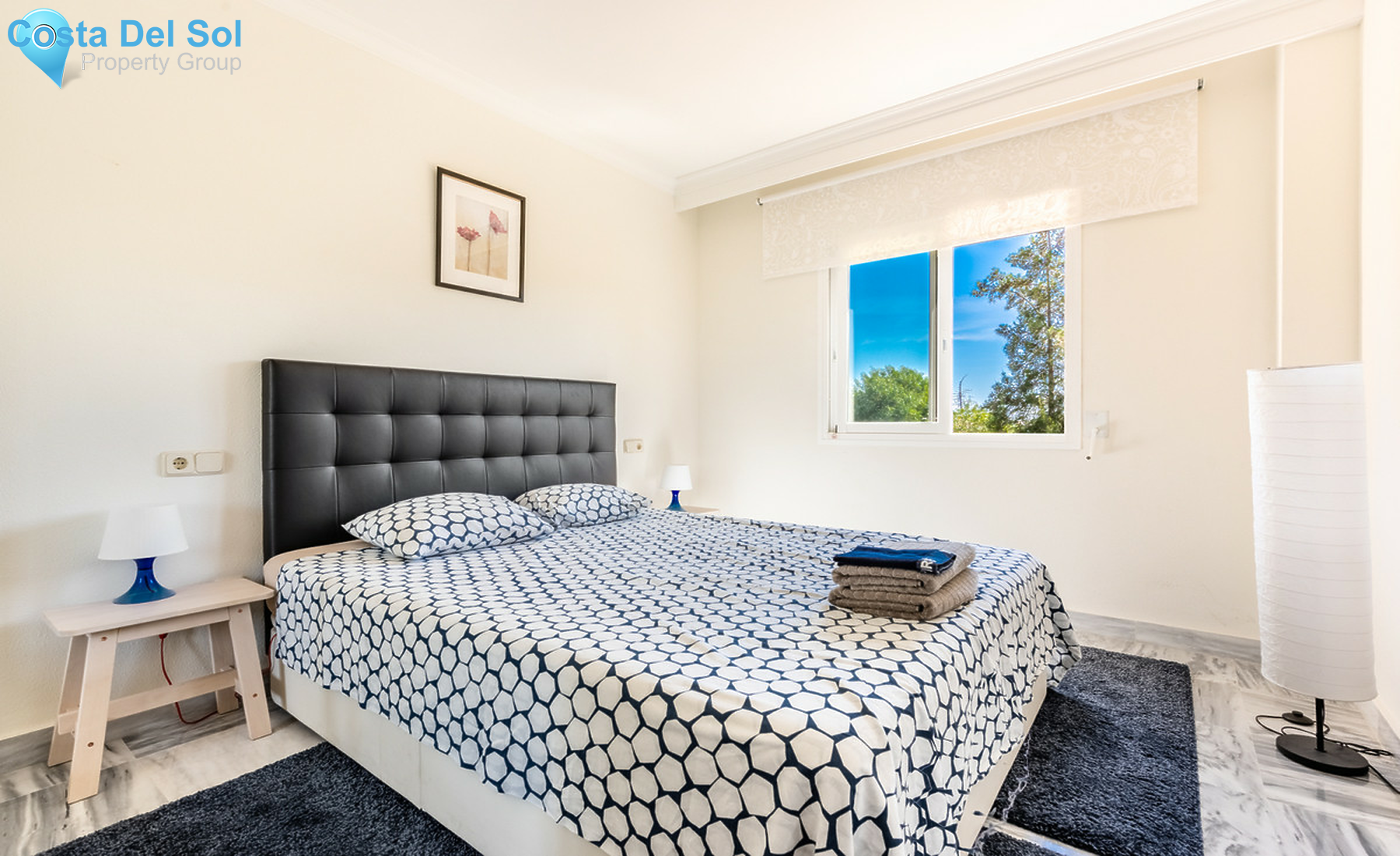 Middle Floor Apartment in Nueva Andalucía-1529328