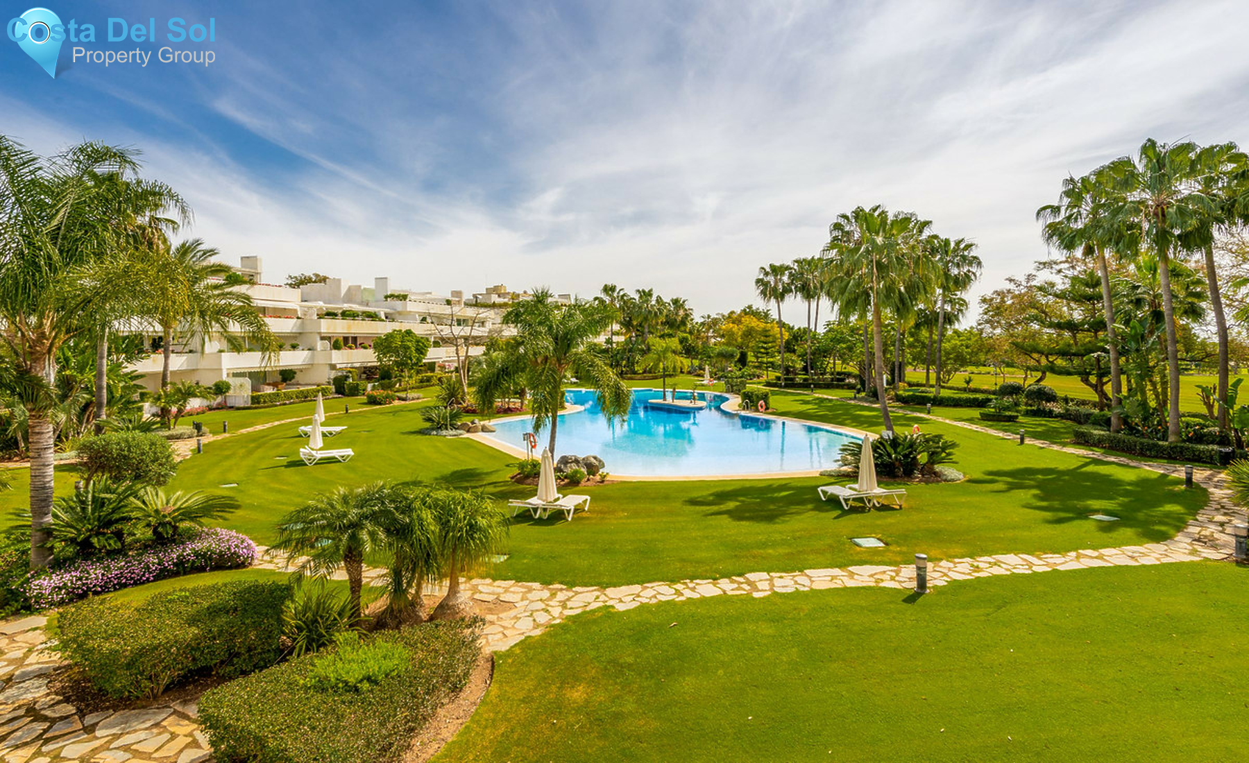 Middle Floor Apartment in Nueva Andalucía-1541991