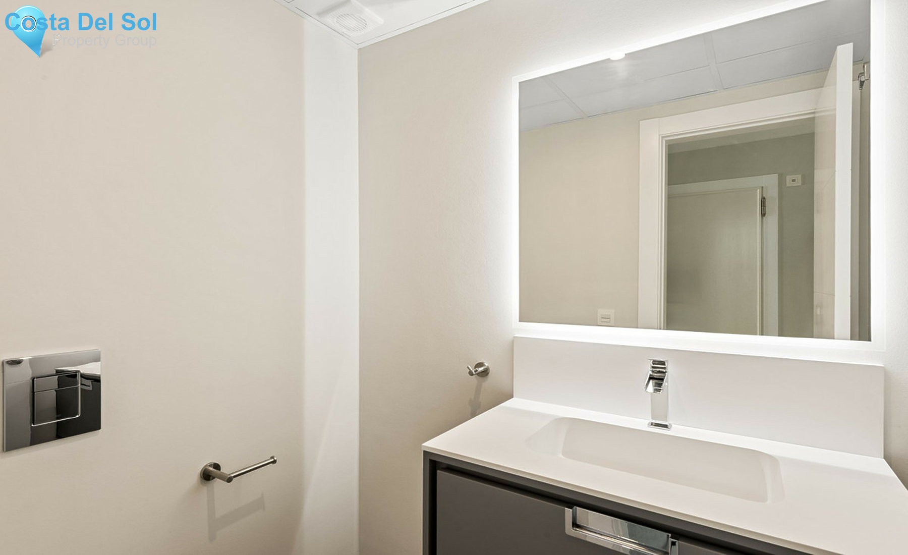 Middle Floor Apartment in Nueva Andalucía-1542003