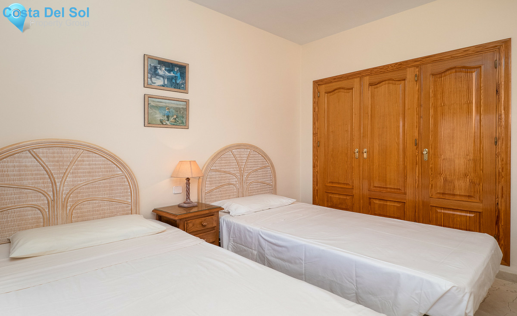 Middle Floor Apartment in Nueva Andalucía-1543491