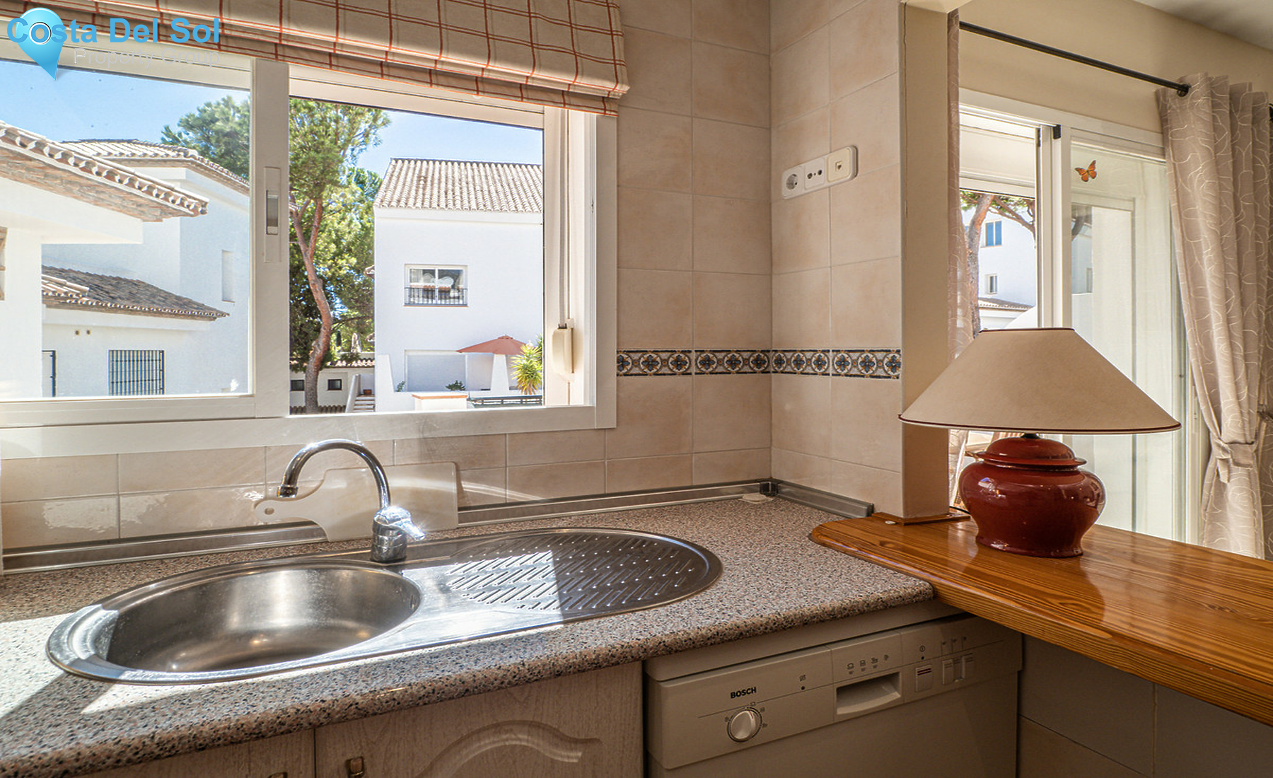 Middle Floor Apartment in Nueva Andalucía-1543480