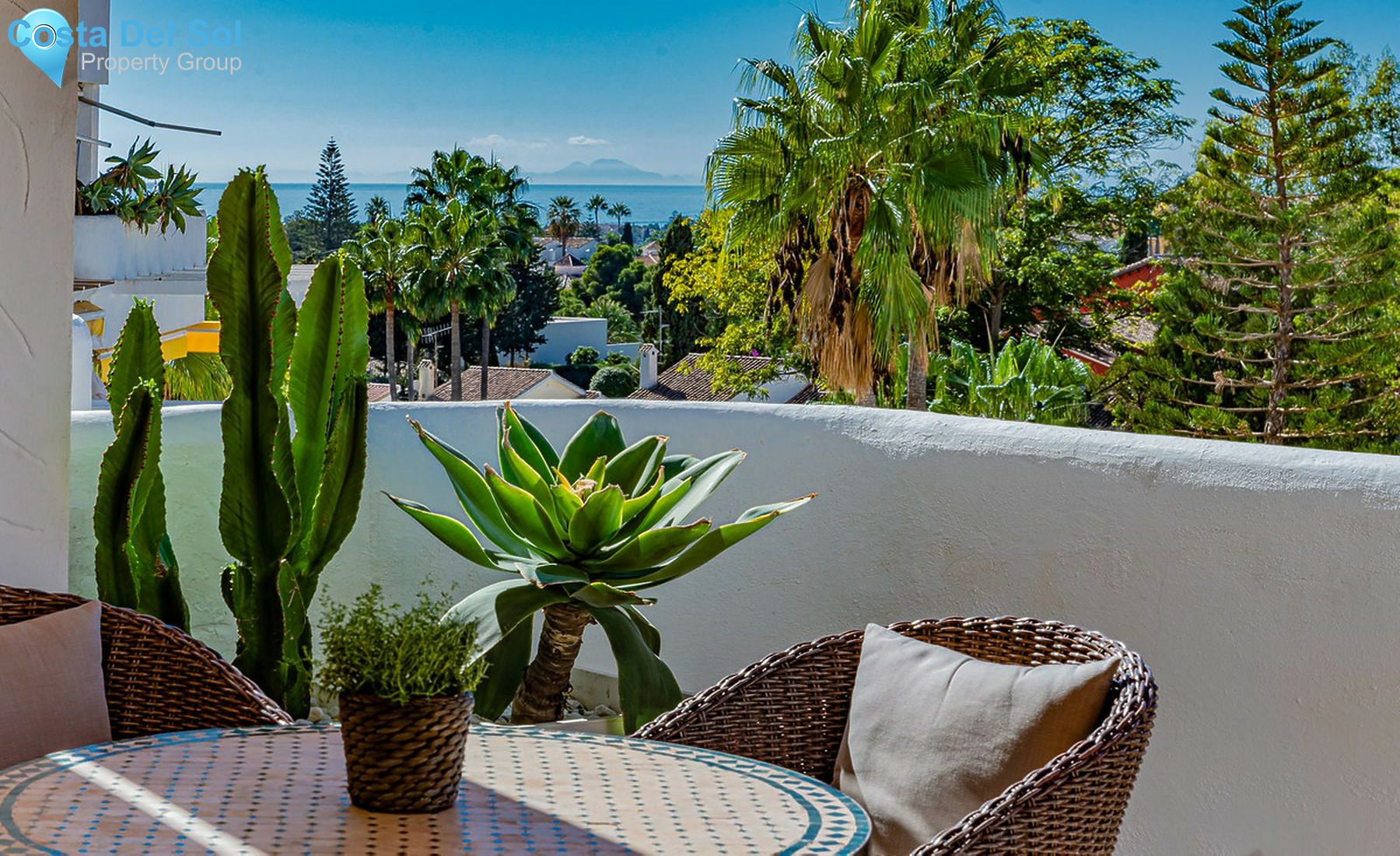 Middle Floor Apartment in Nueva Andalucía-1543679