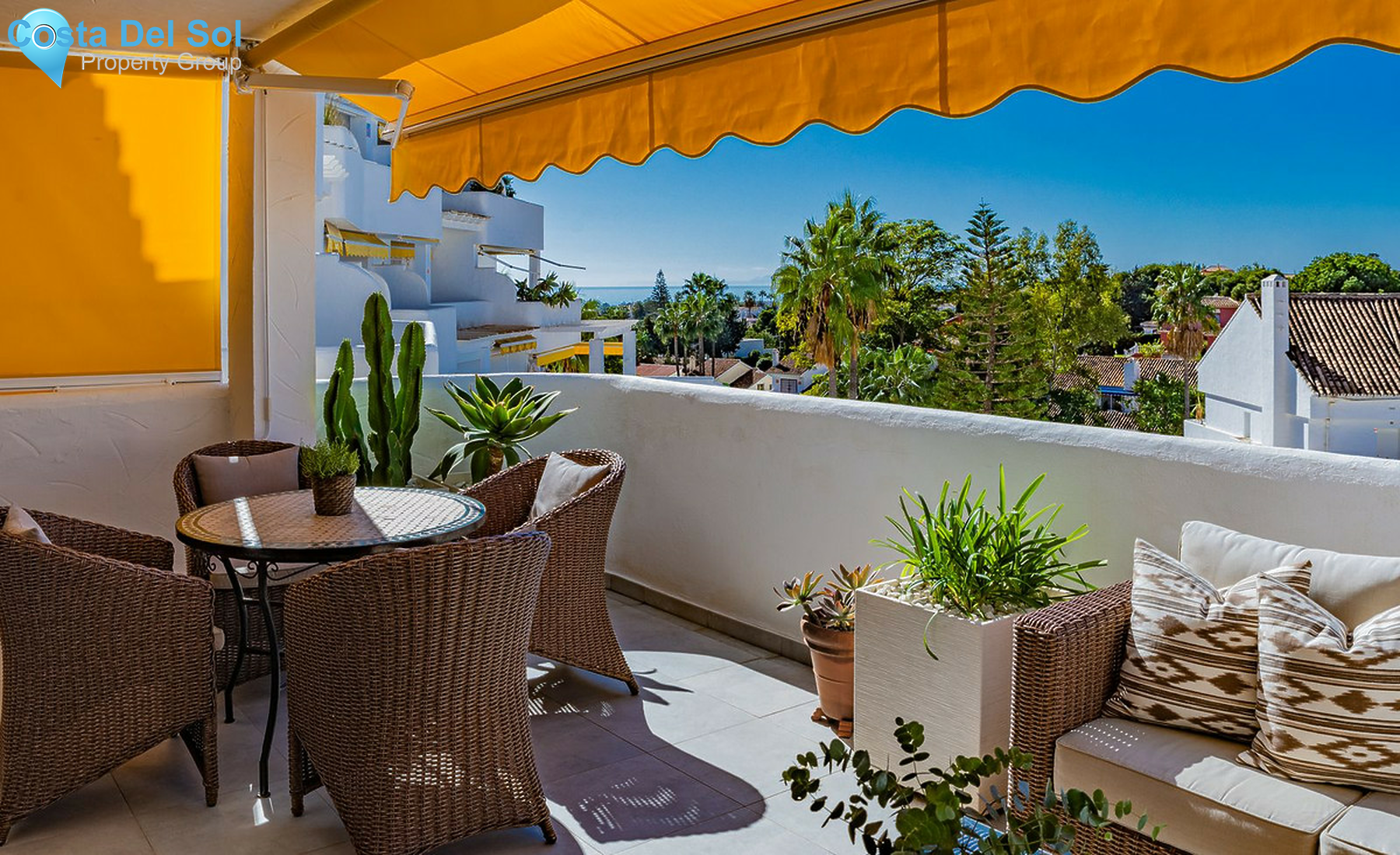 Middle Floor Apartment in Nueva Andalucía-1543680