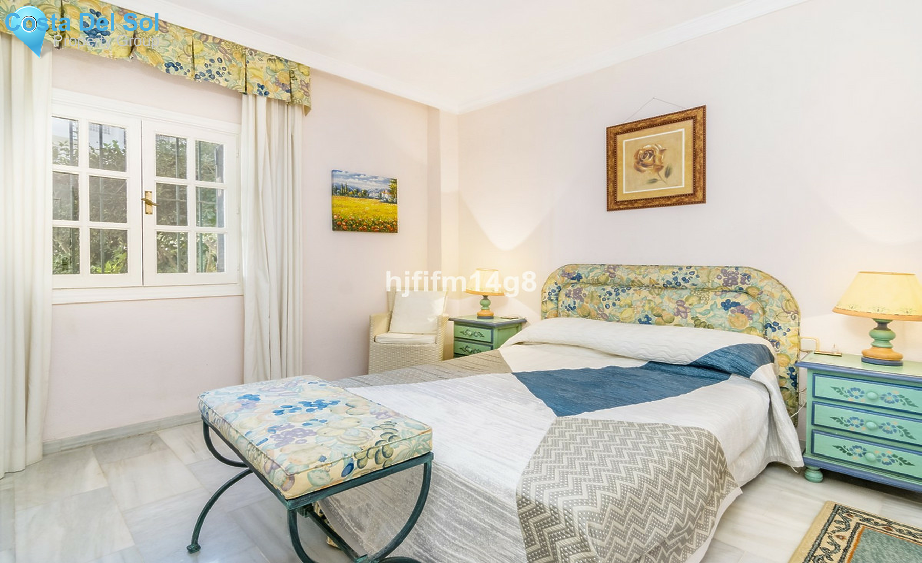 Middle Floor Apartment in Nueva Andalucía-1544066