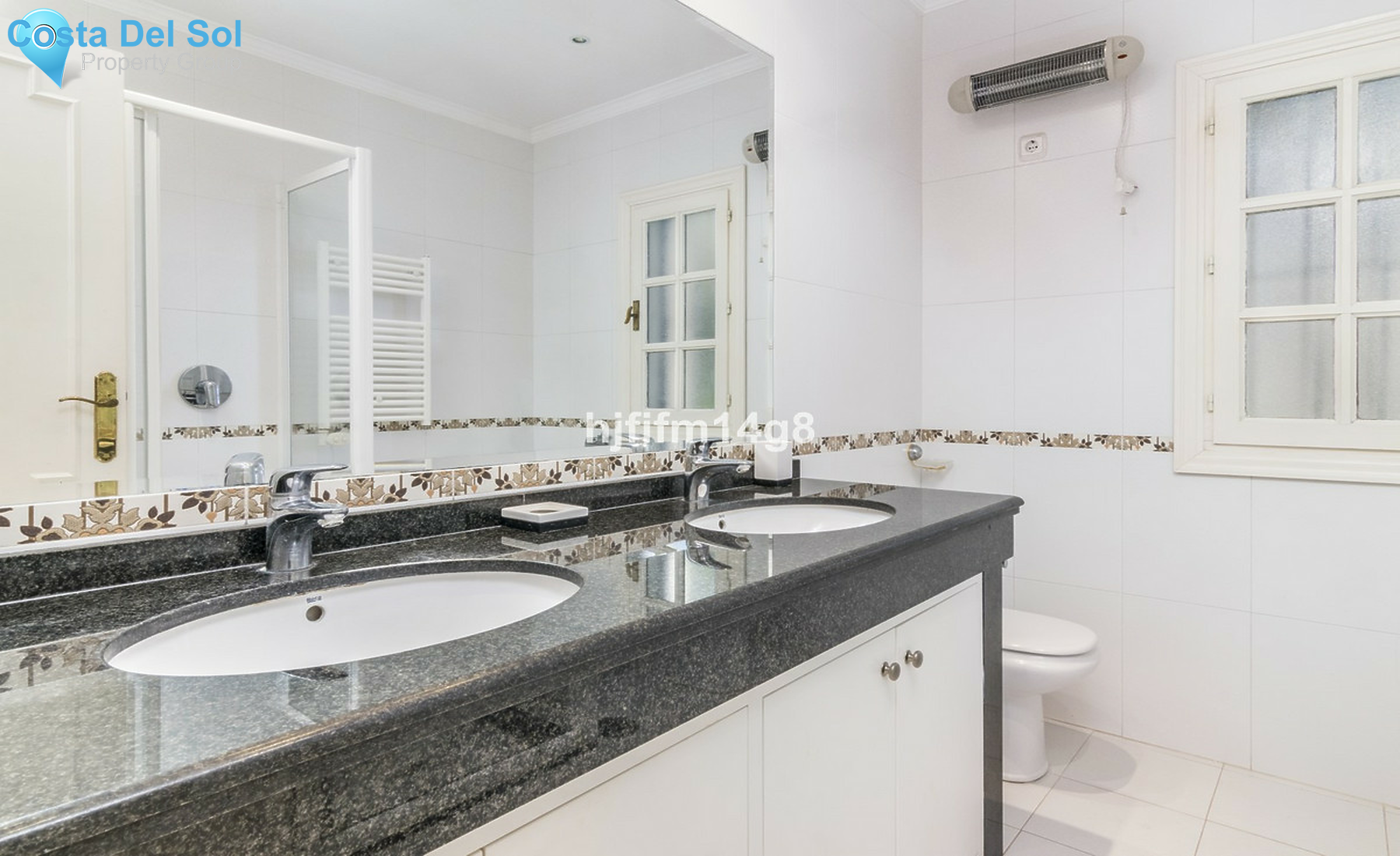 Middle Floor Apartment in Nueva Andalucía-1544067