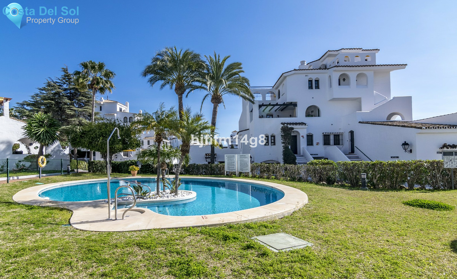 Middle Floor Apartment in Nueva Andalucía-1544071