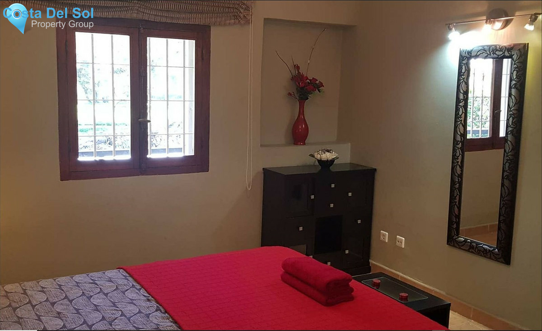 Middle Floor Apartment in Nueva Andalucía-1556623