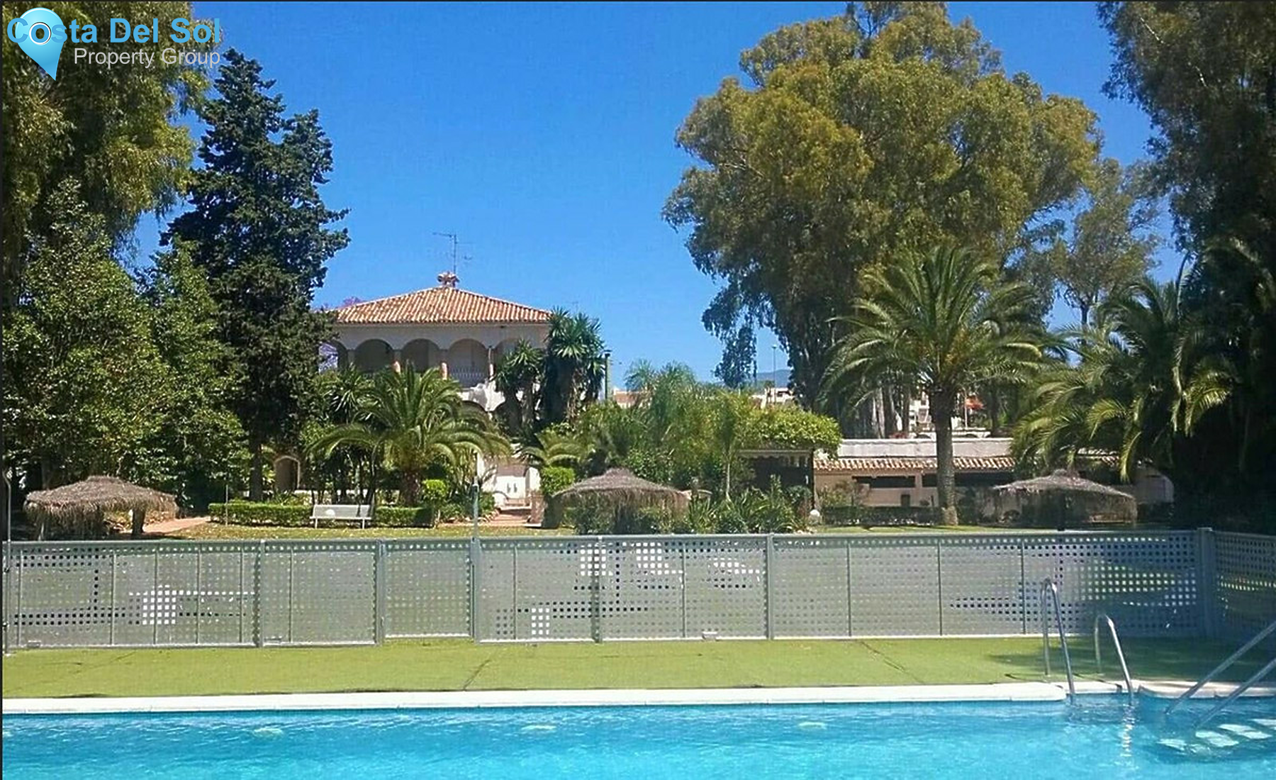 Middle Floor Apartment in Nueva Andalucía-1556609