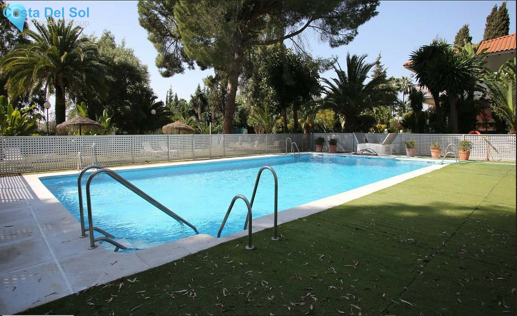 Middle Floor Apartment in Nueva Andalucía-1556610