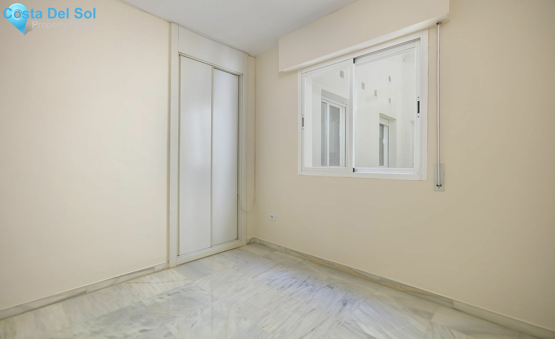 Middle Floor Apartment in Nueva Andalucía-1137517