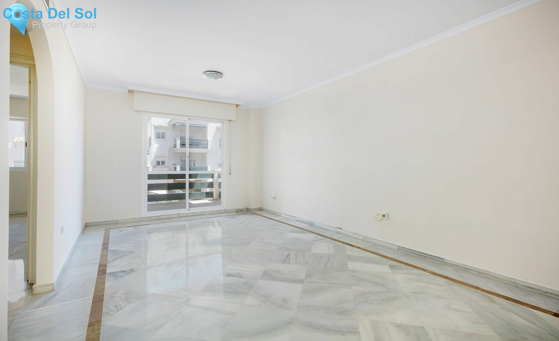 Middle Floor Apartment in Nueva Andalucía-1137511