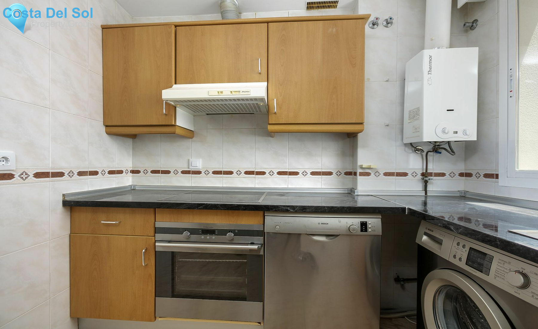 Middle Floor Apartment in Nueva Andalucía-1137535