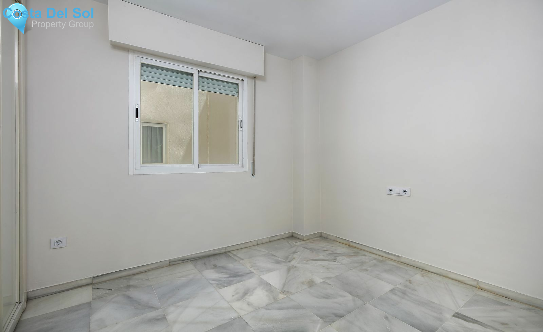Middle Floor Apartment in Nueva Andalucía-1137538