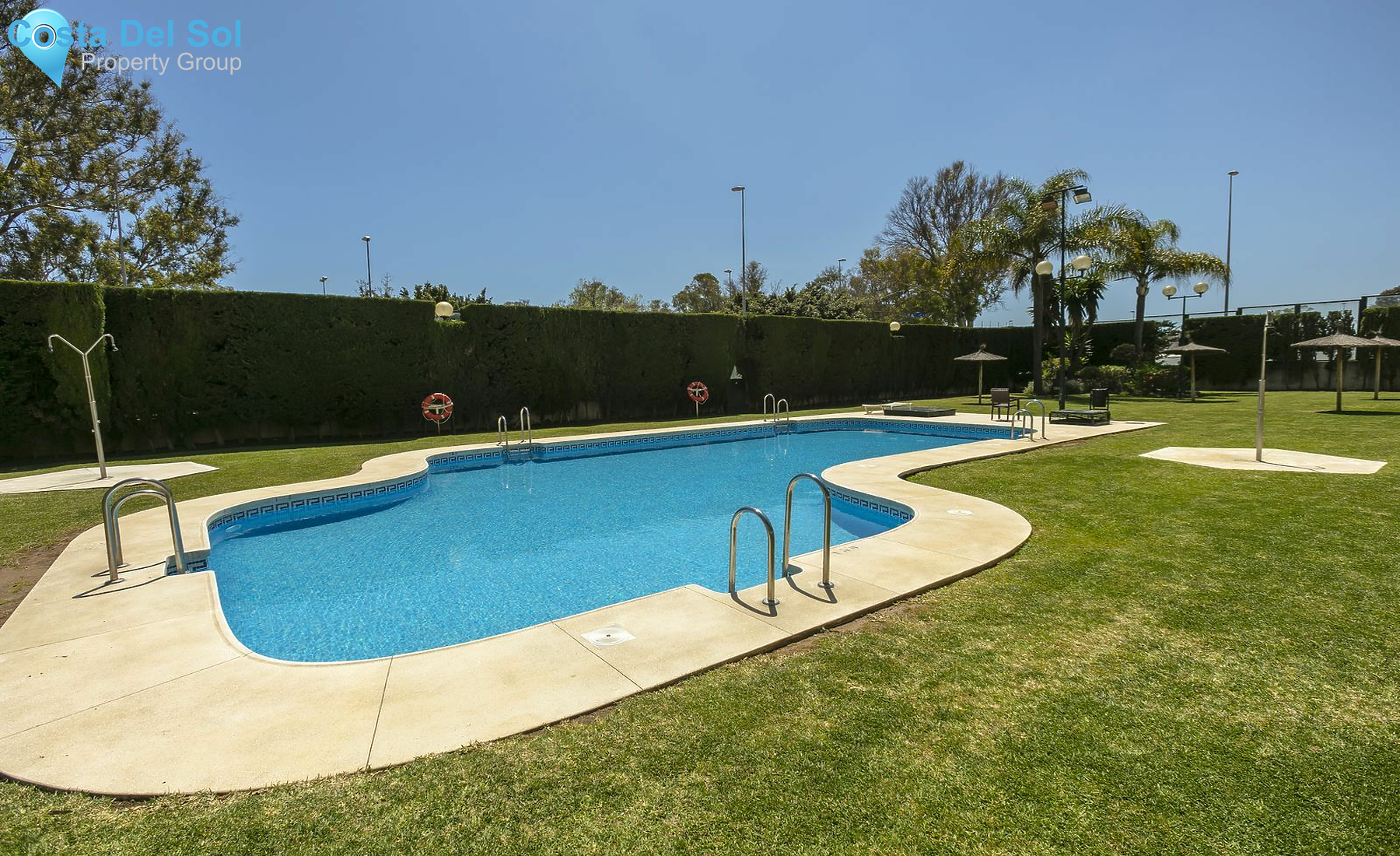 Middle Floor Apartment in Nueva Andalucía-1137526