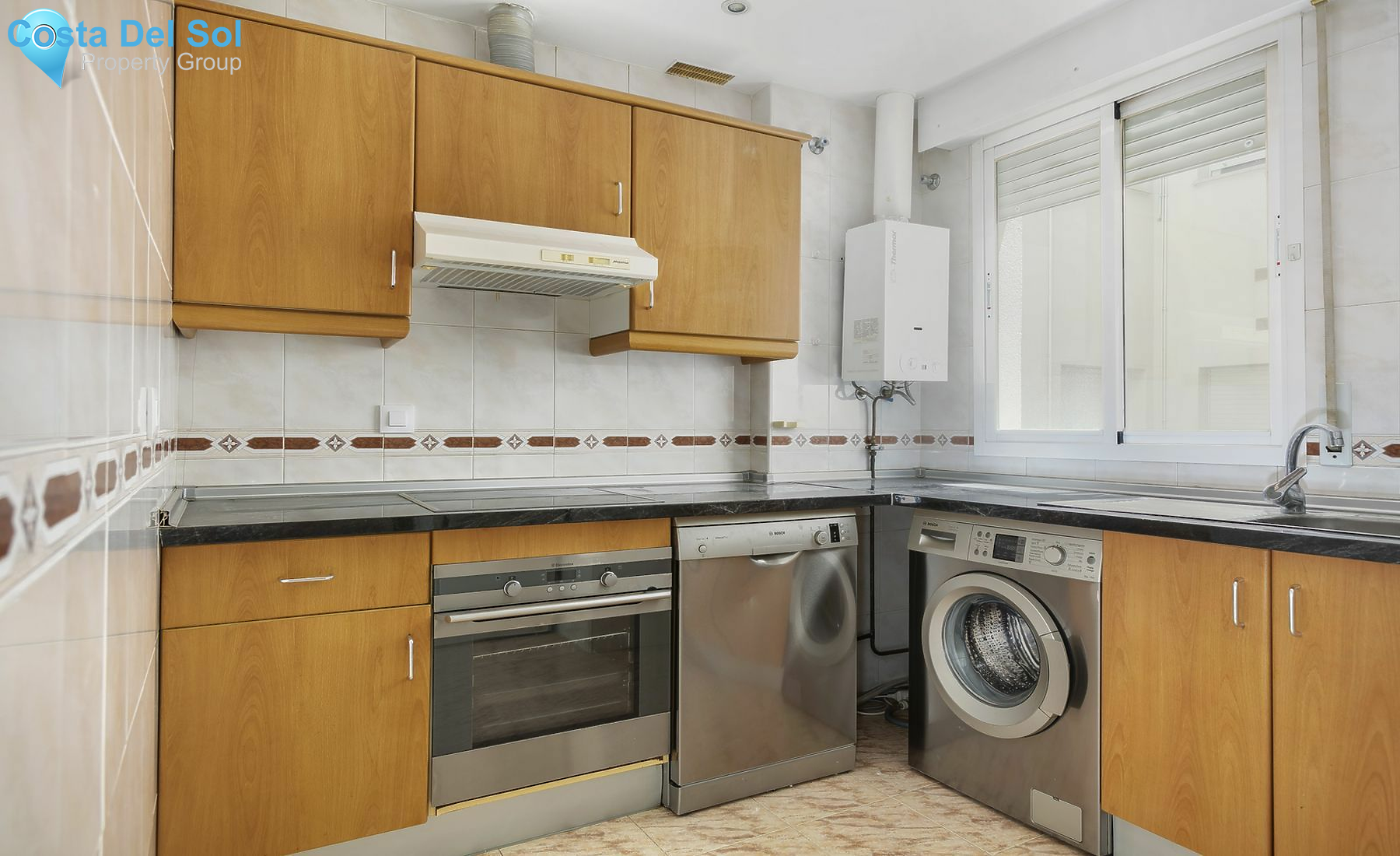 Middle Floor Apartment in Nueva Andalucía-1137528