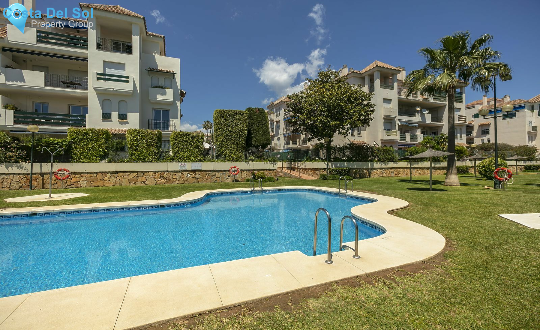 Middle Floor Apartment in Nueva Andalucía-1137532