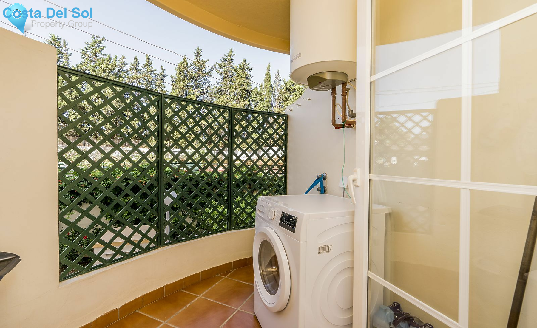 Middle Floor Apartment in Nueva Andalucía-1144301
