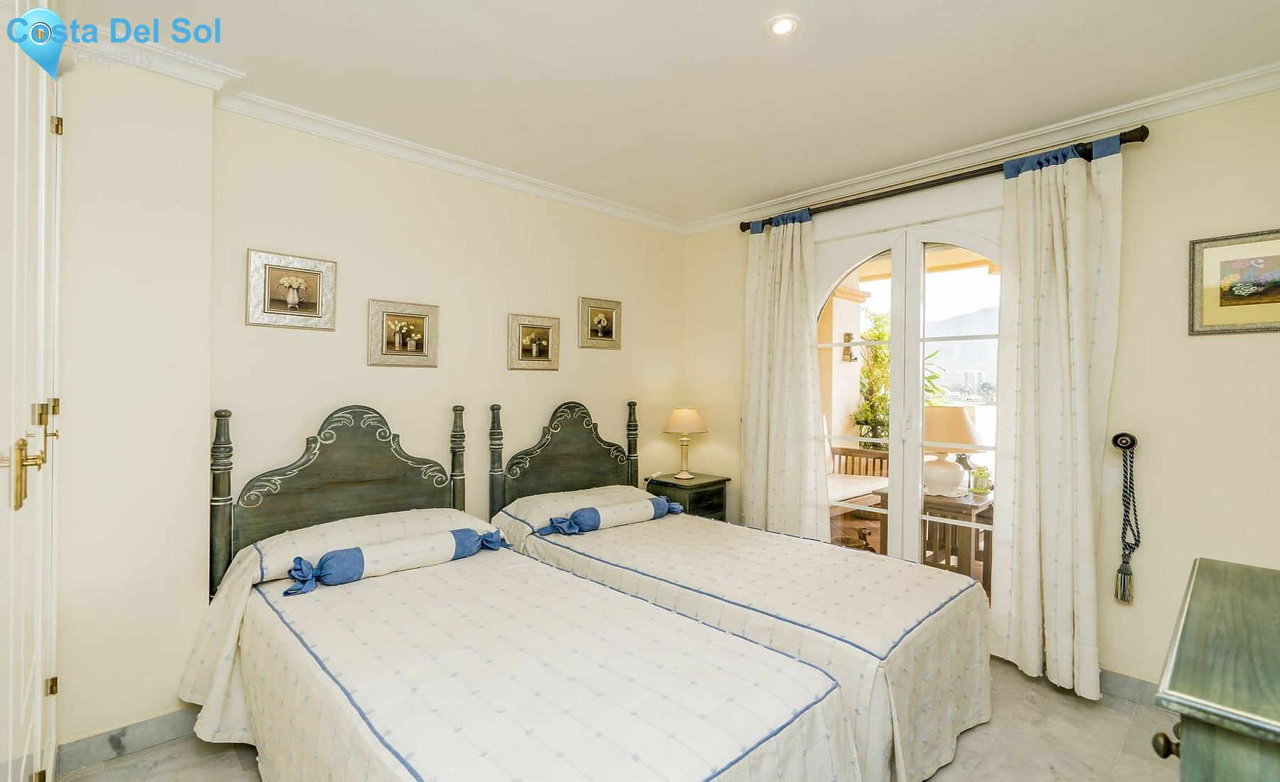 Middle Floor Apartment in Nueva Andalucía-1144303