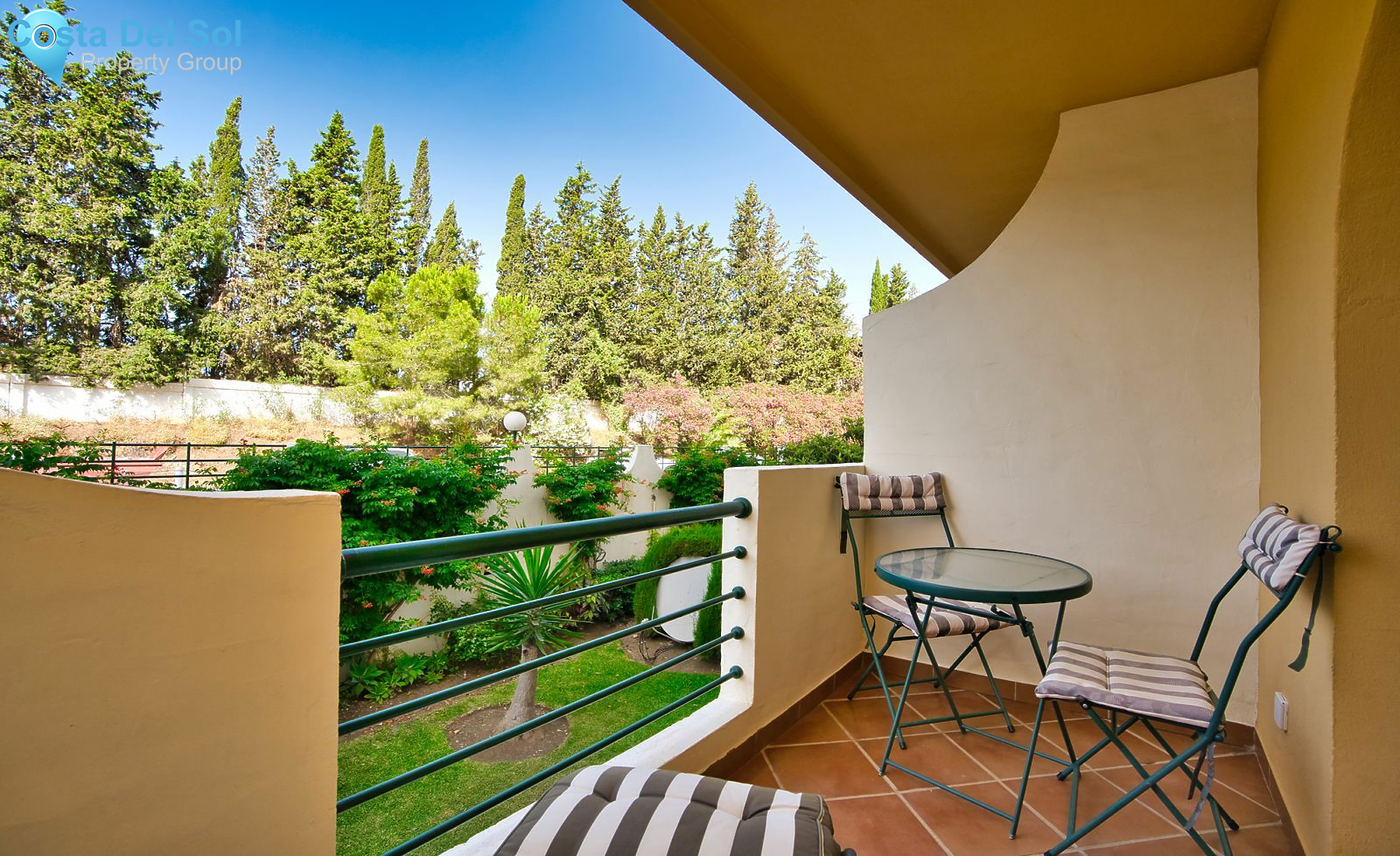 Middle Floor Apartment in Nueva Andalucía-1144304