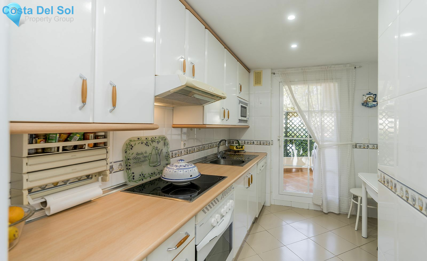 Middle Floor Apartment in Nueva Andalucía-1144299