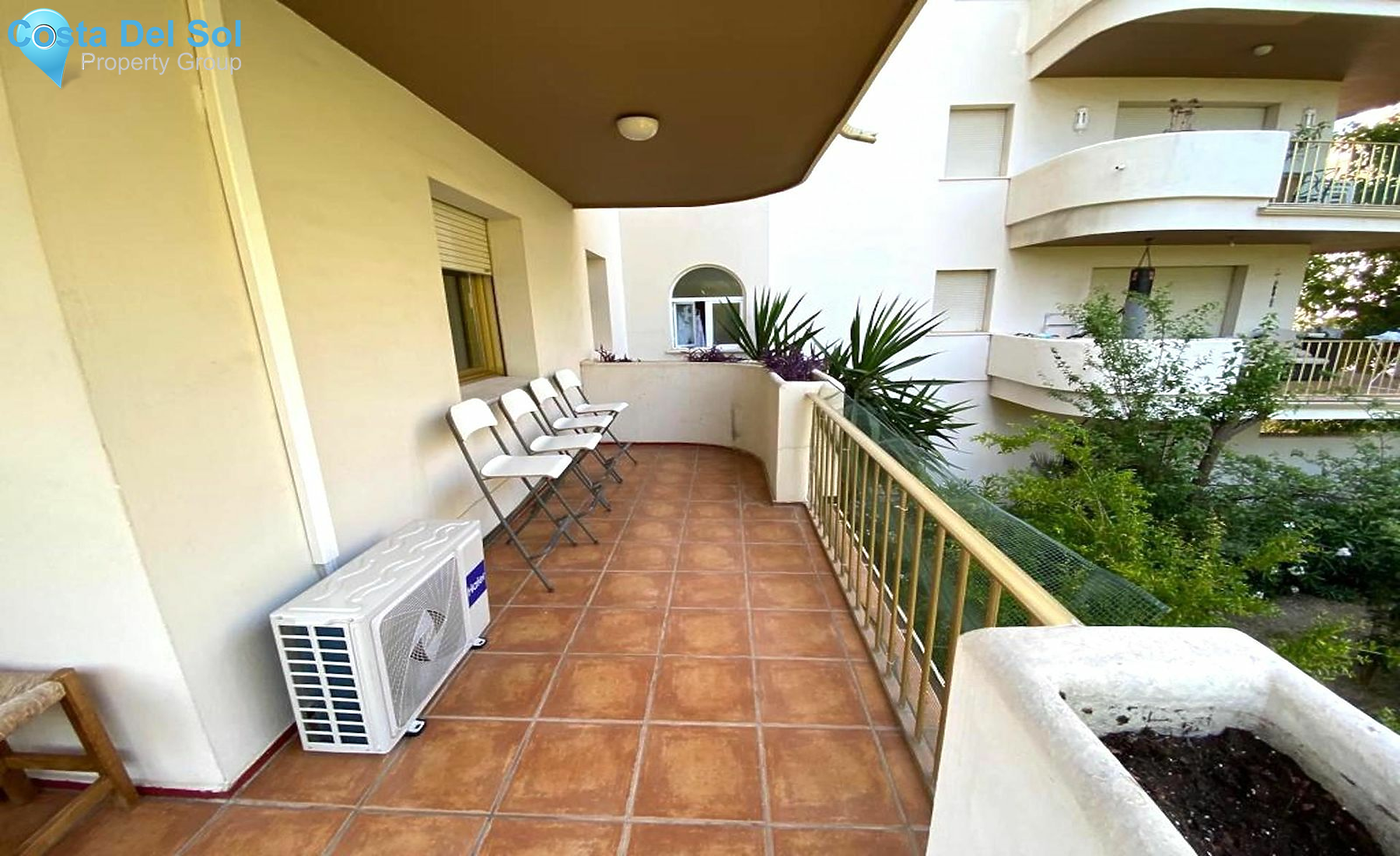 Middle Floor Apartment in Nueva Andalucía-1147433