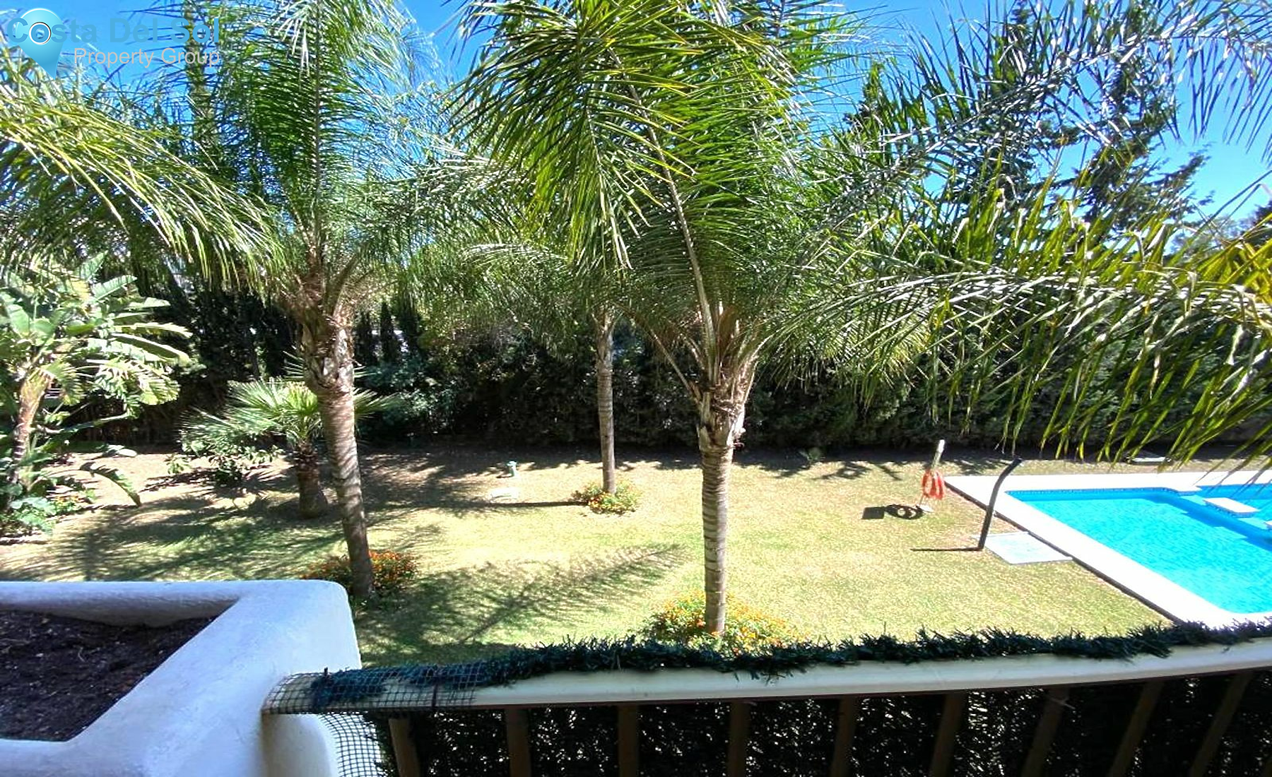 Middle Floor Apartment in Nueva Andalucía-1147434
