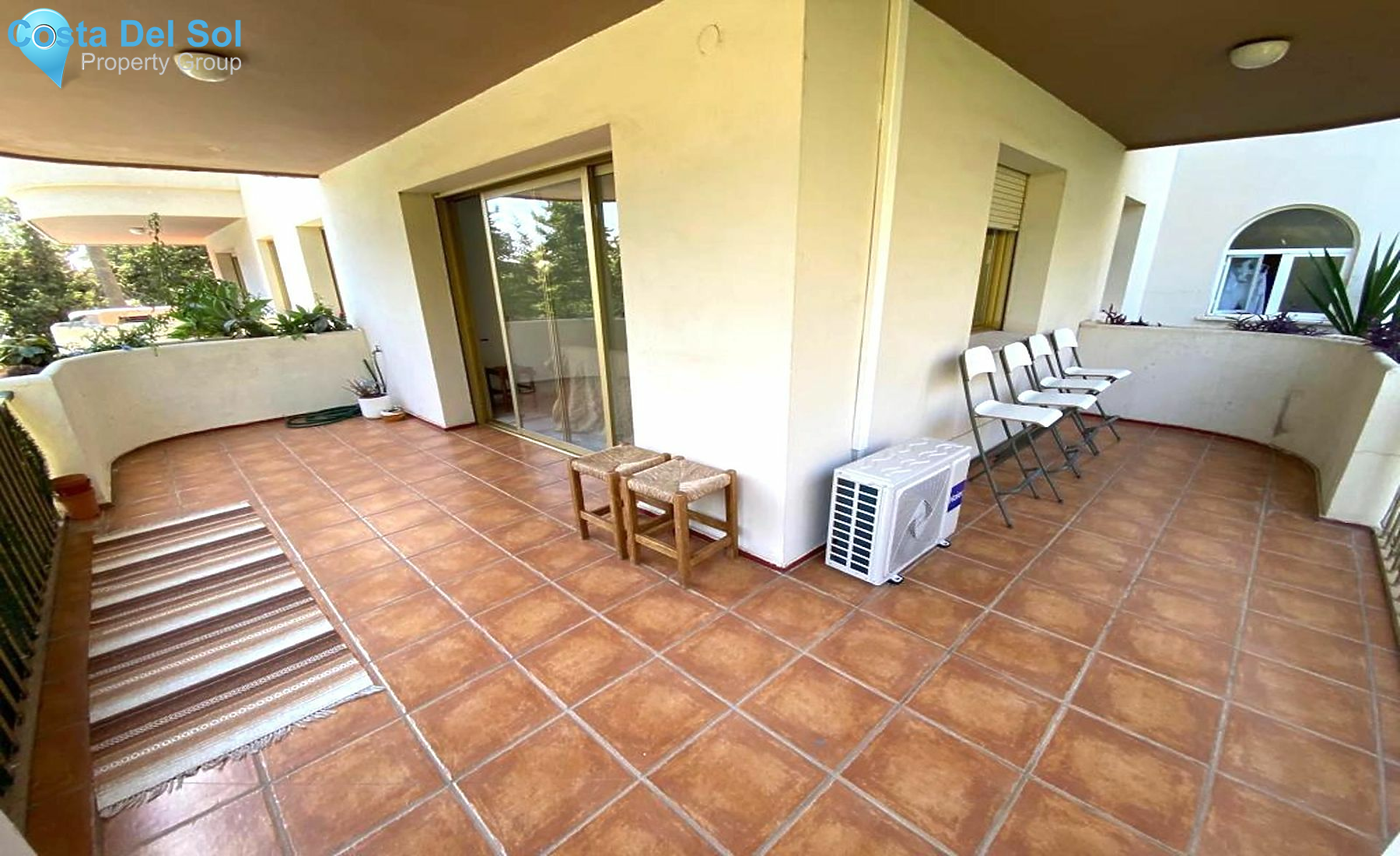 Middle Floor Apartment in Nueva Andalucía-1147419