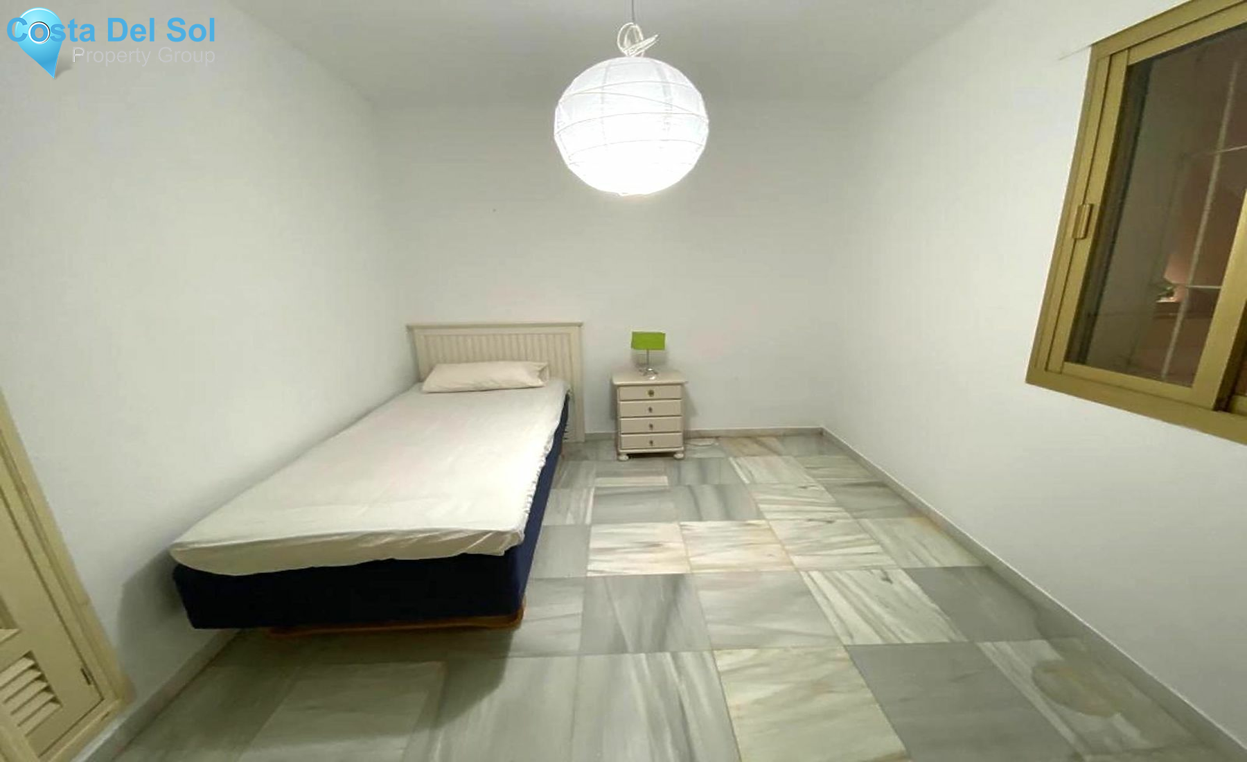 Middle Floor Apartment in Nueva Andalucía-1147424