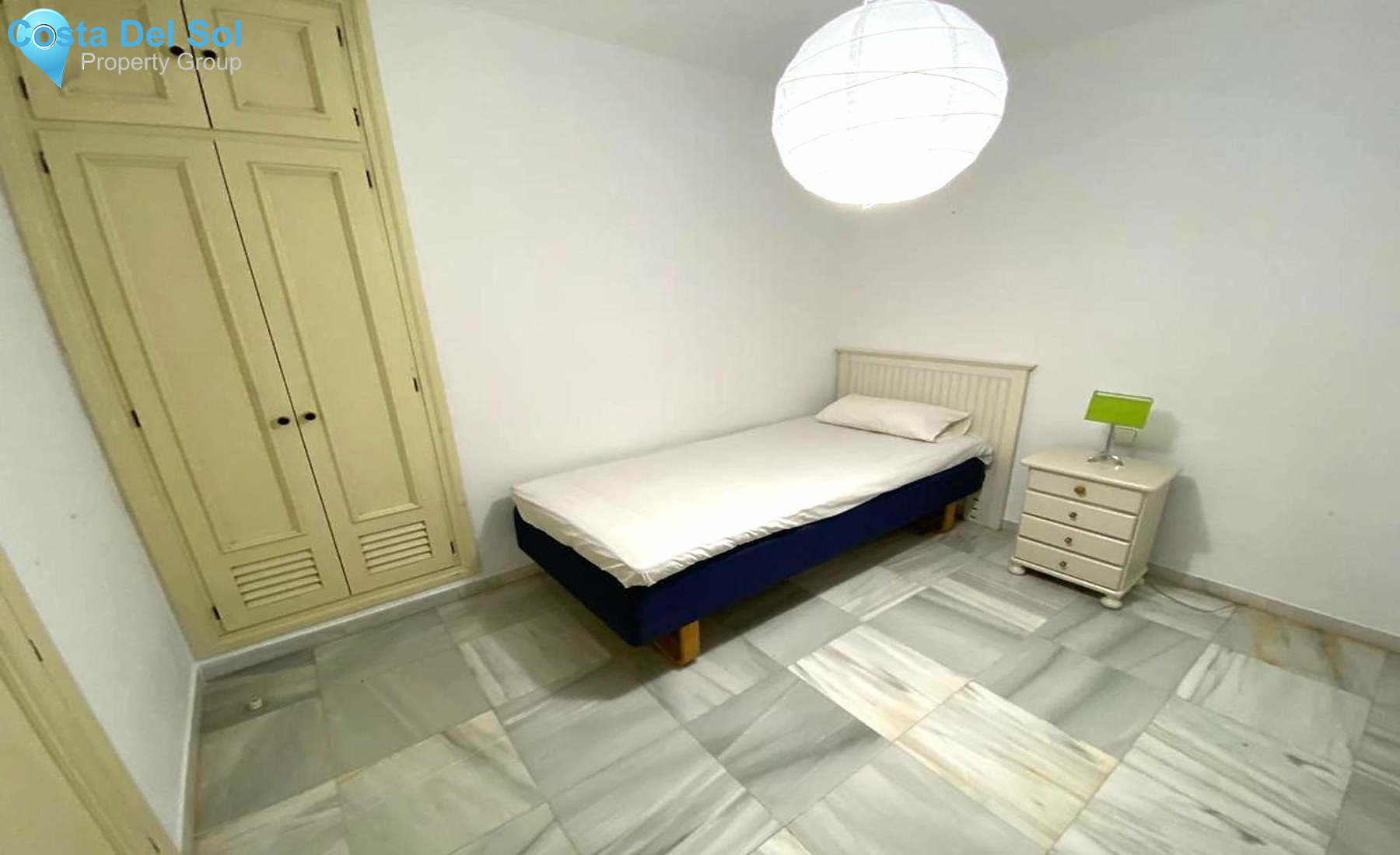 Middle Floor Apartment in Nueva Andalucía-1147425