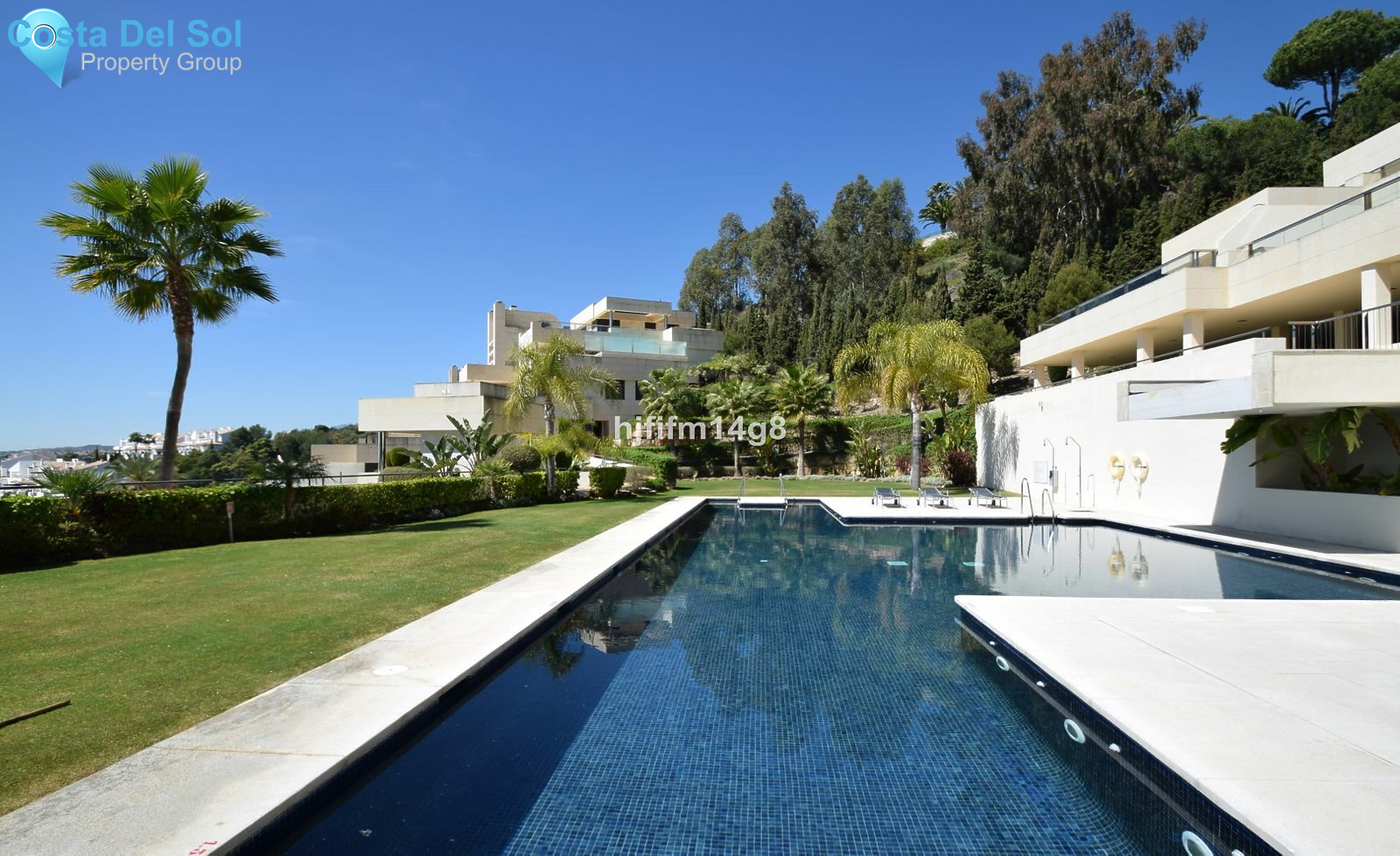 Middle Floor Apartment in Nueva Andalucía-1148493