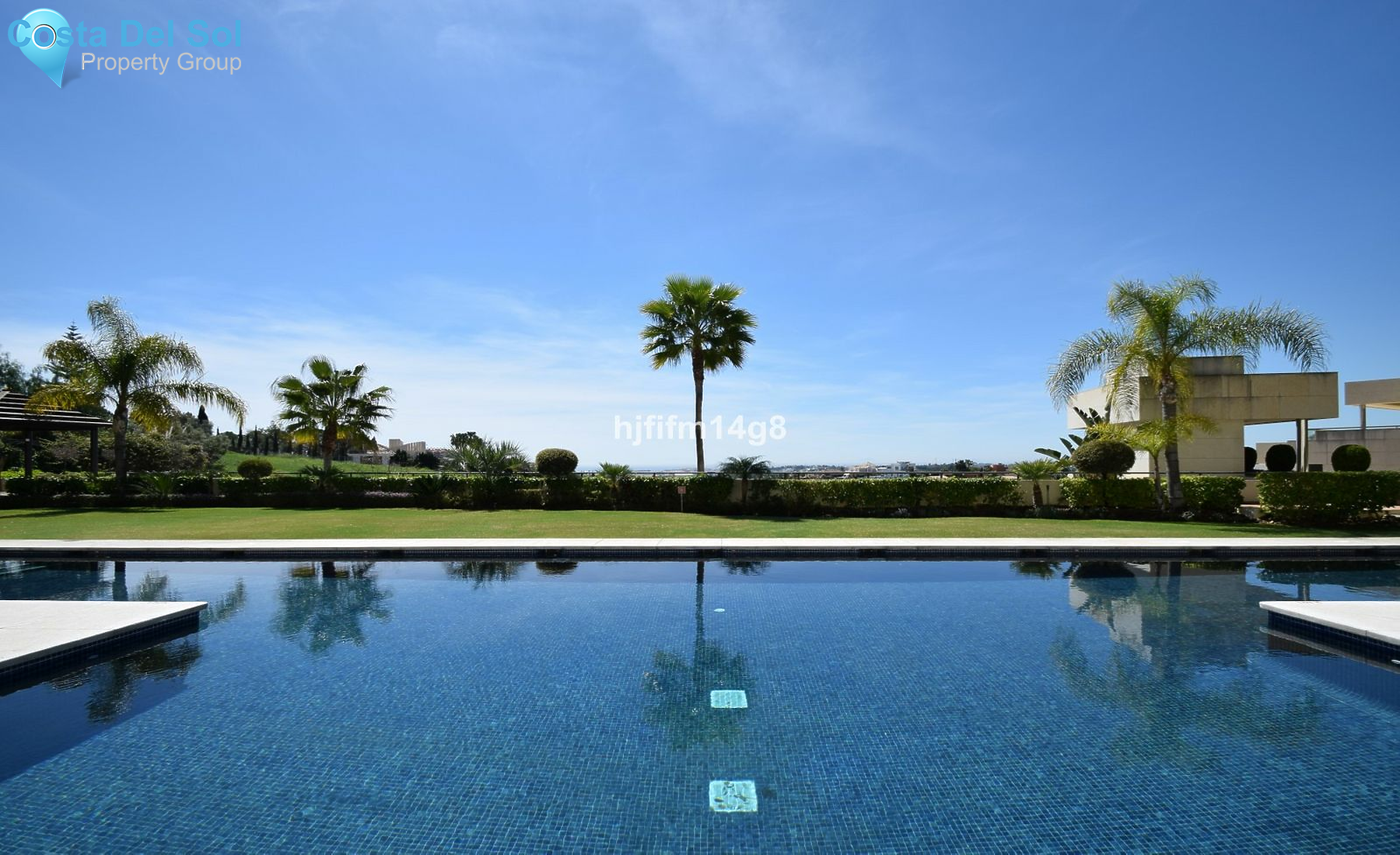 Middle Floor Apartment in Nueva Andalucía-1148494