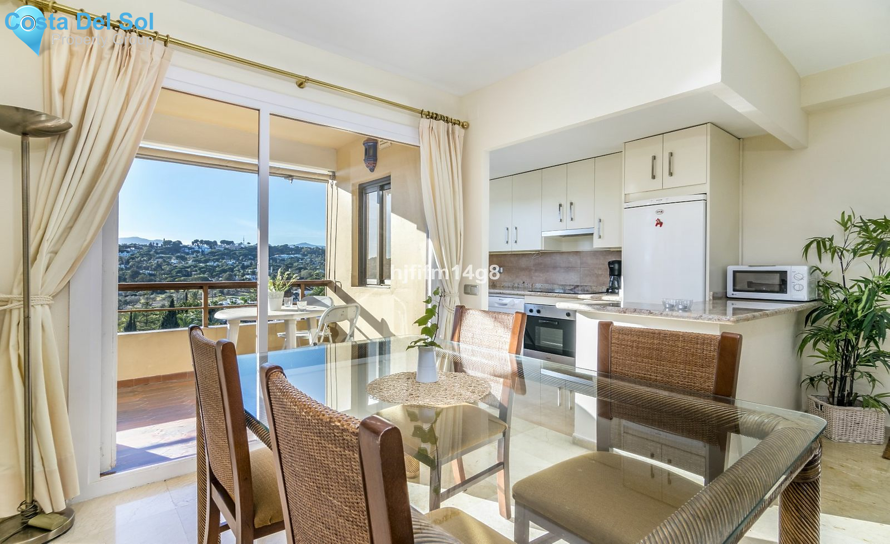 Middle Floor Apartment in Nueva Andalucía-1148544