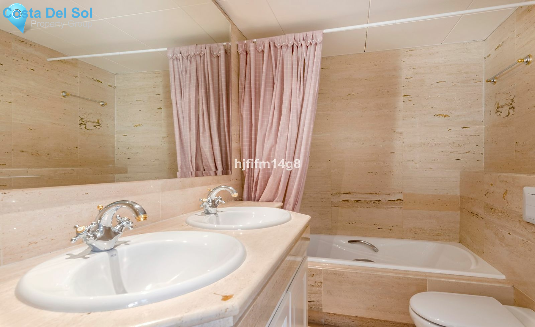 Middle Floor Apartment in Nueva Andalucía-1148682