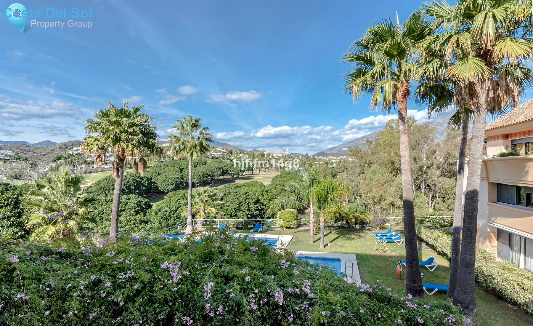 Middle Floor Apartment in Nueva Andalucía-1148684